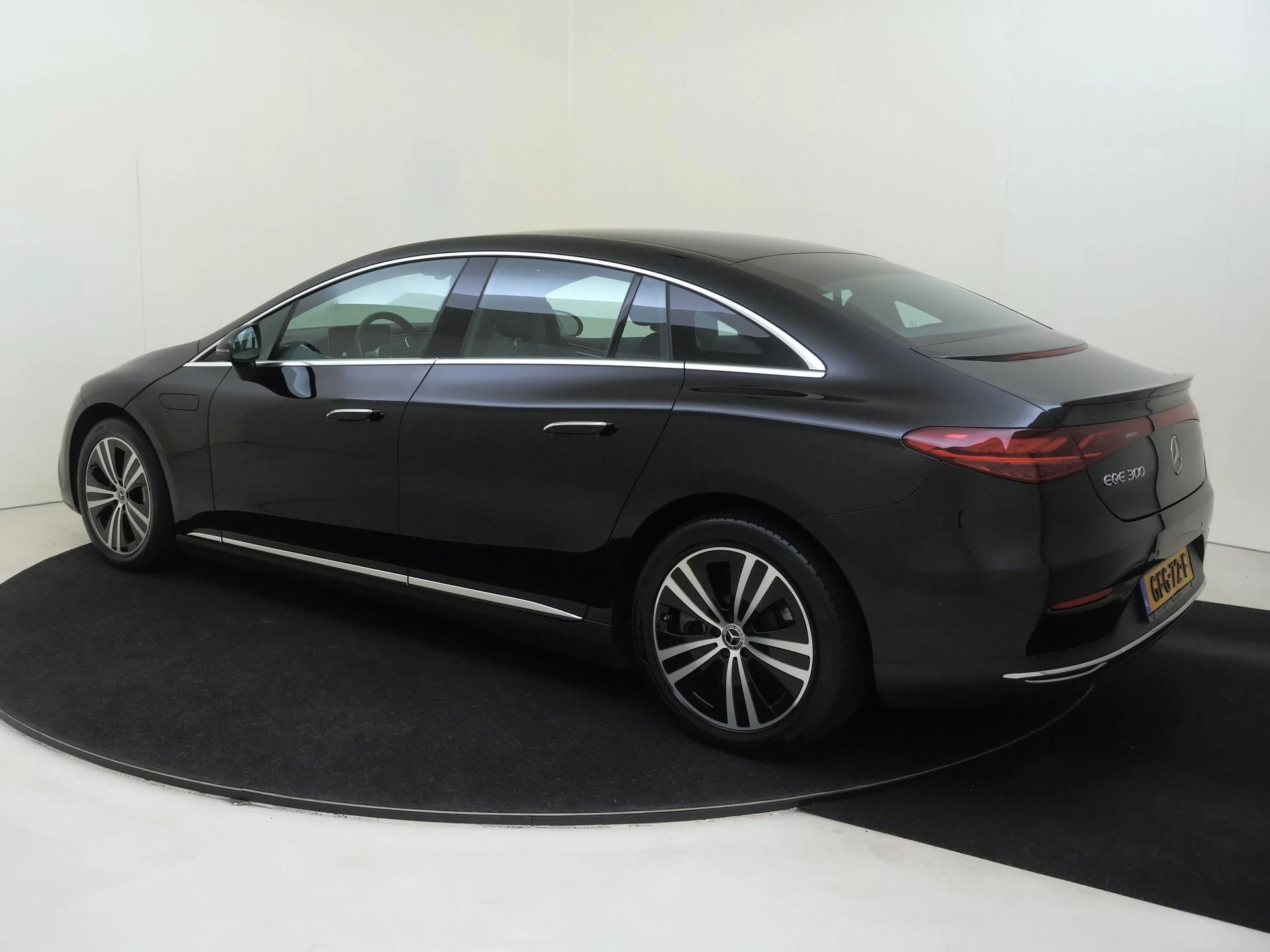 Mercedes-Benz EQE – autofoto 4