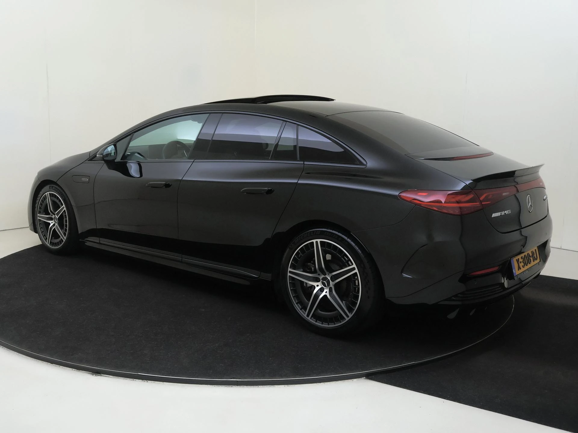 Mercedes-Benz EQE – autofoto 4