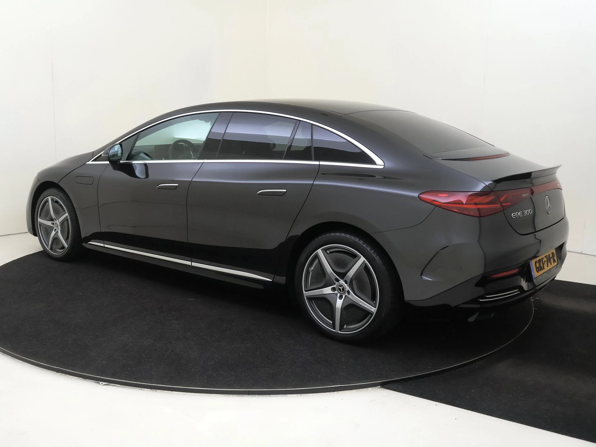 Mercedes-Benz EQE – autofoto 4