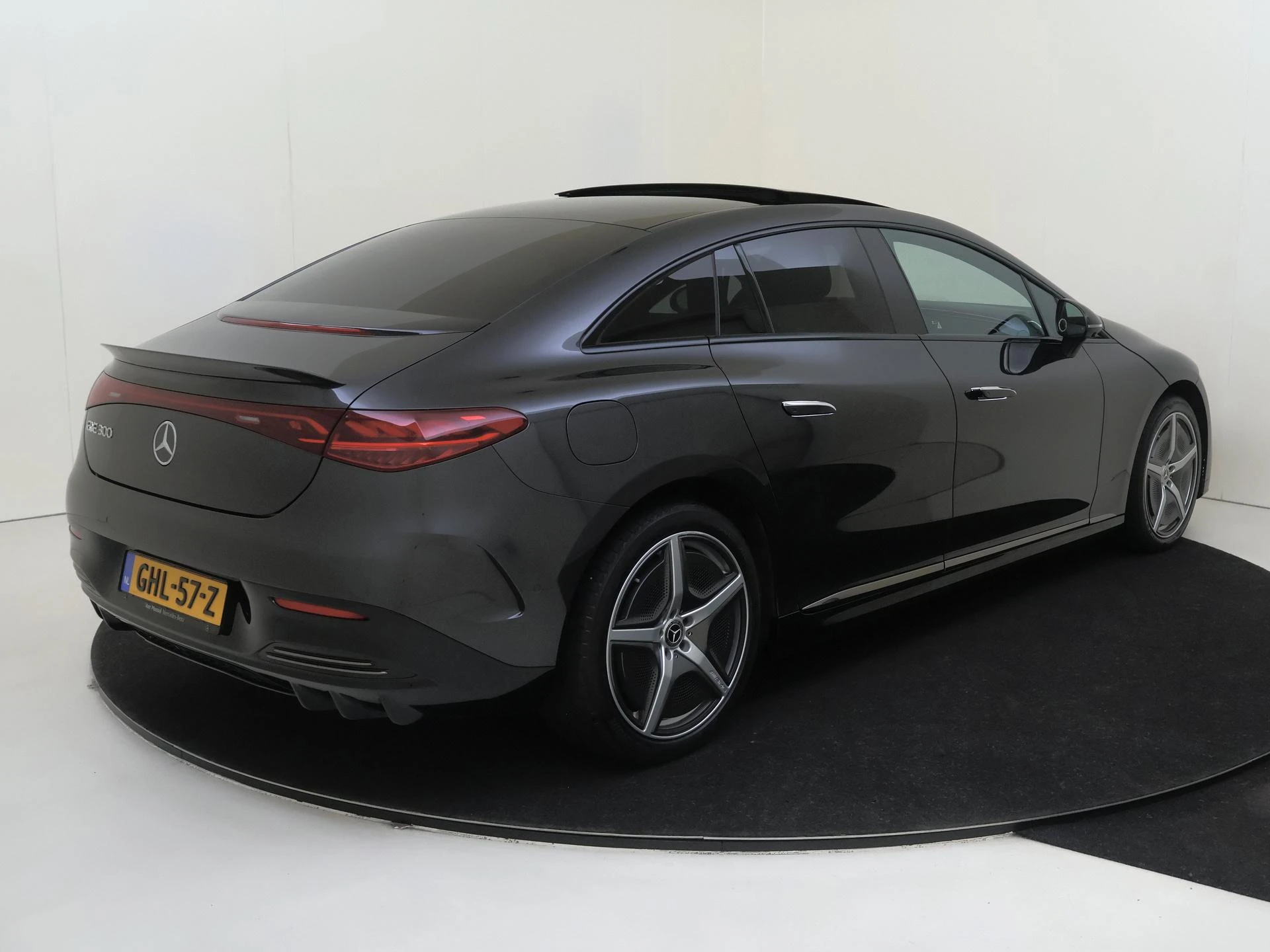 Mercedes-Benz EQE – autofoto 5