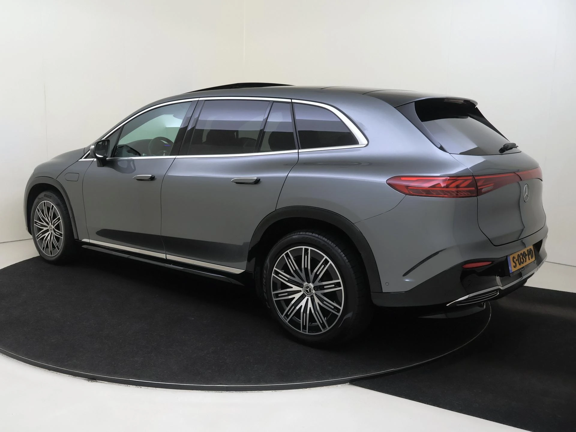 Mercedes-Benz EQS – autofoto 4