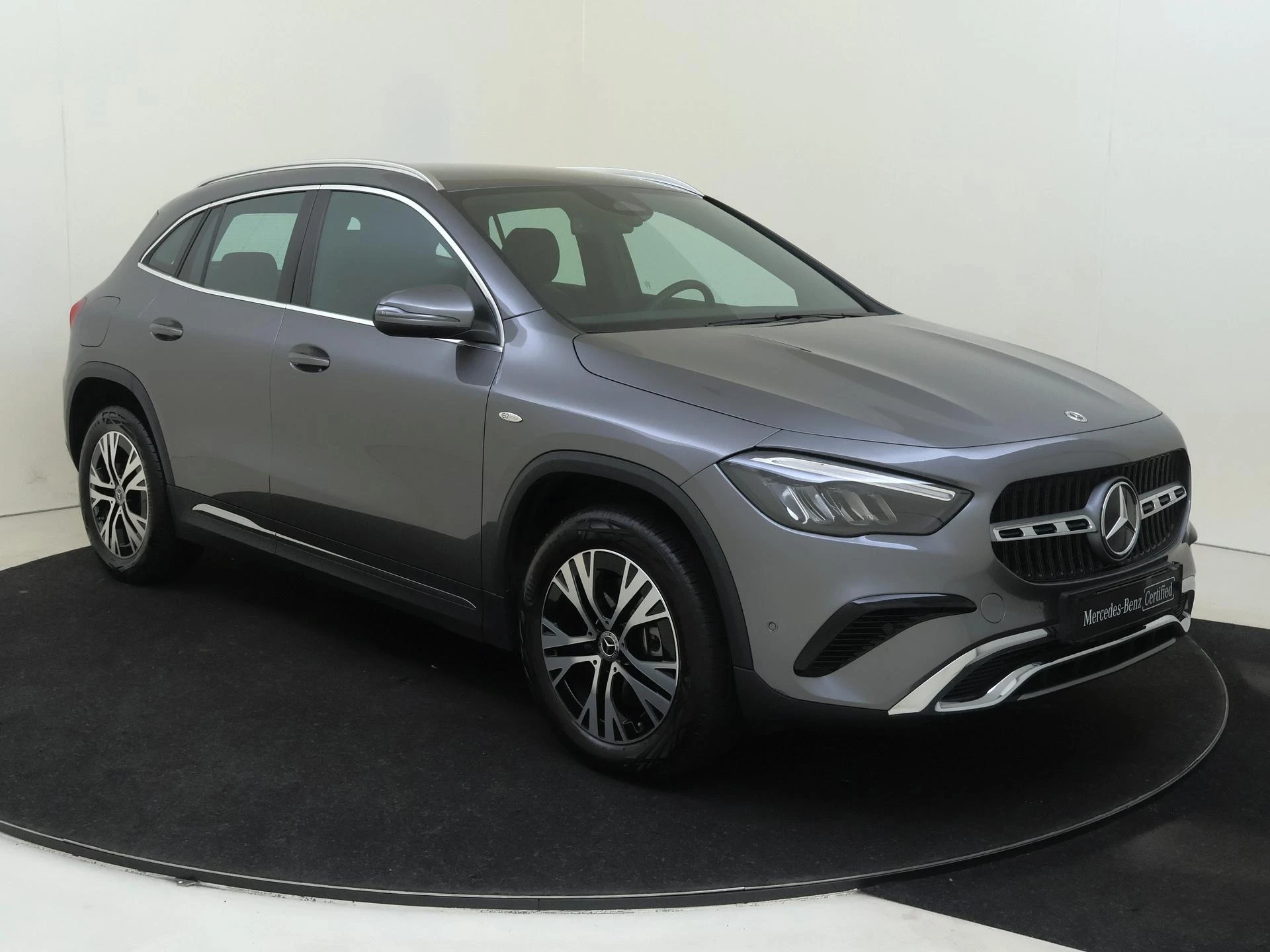 Mercedes-Benz GLA met kenteken 10100 – autofoto 3