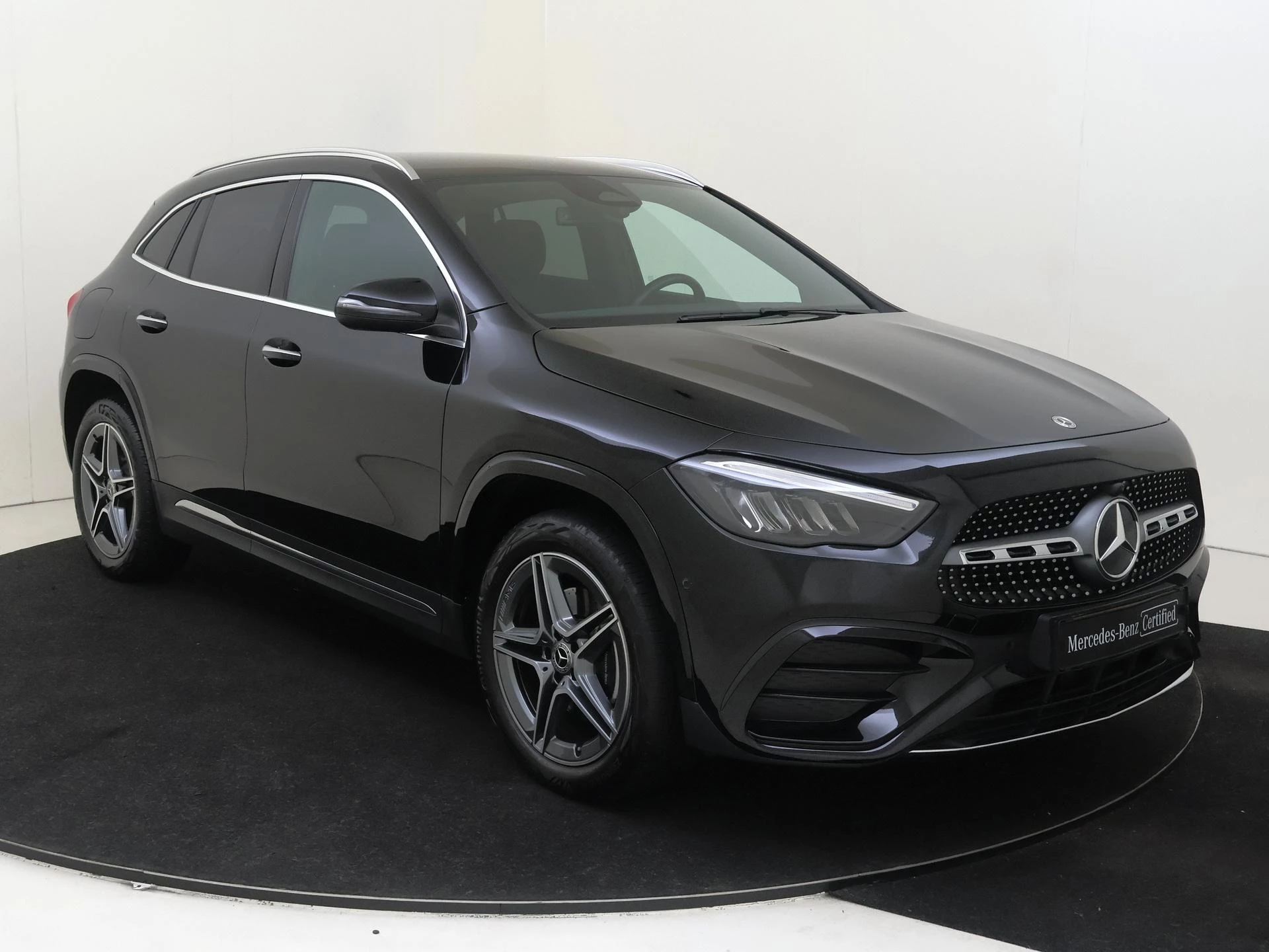 Mercedes-Benz GLA met kenteken 11100 – autofoto 3