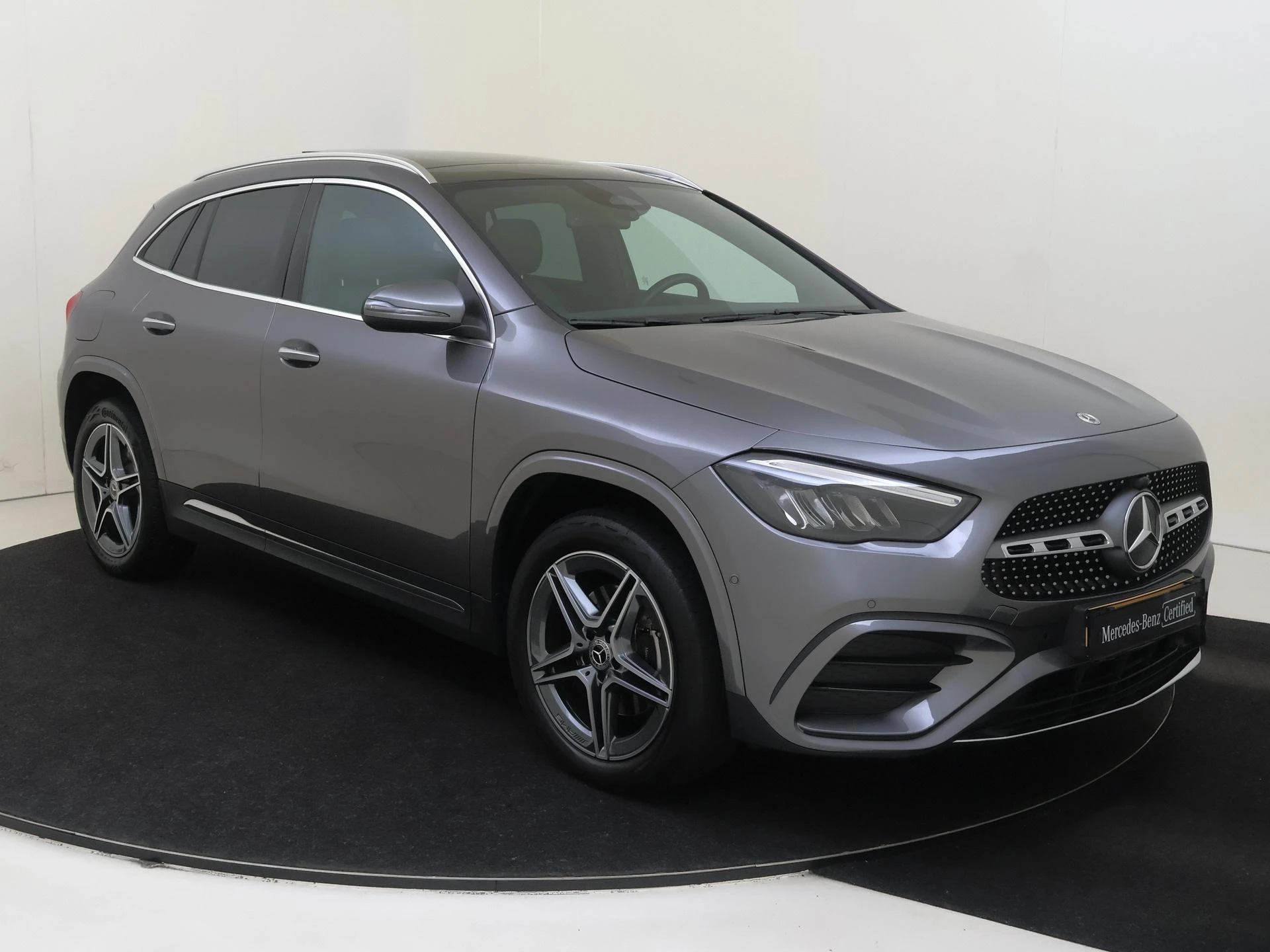 Mercedes-Benz GLA met kenteken 11100 – autofoto 3