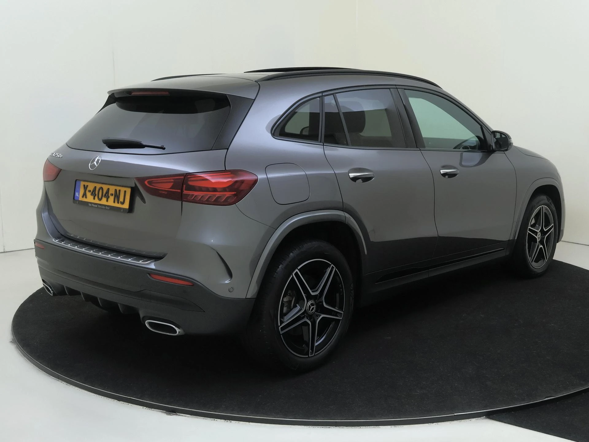 Mercedes-Benz GLA met kenteken 11100 – autofoto 3