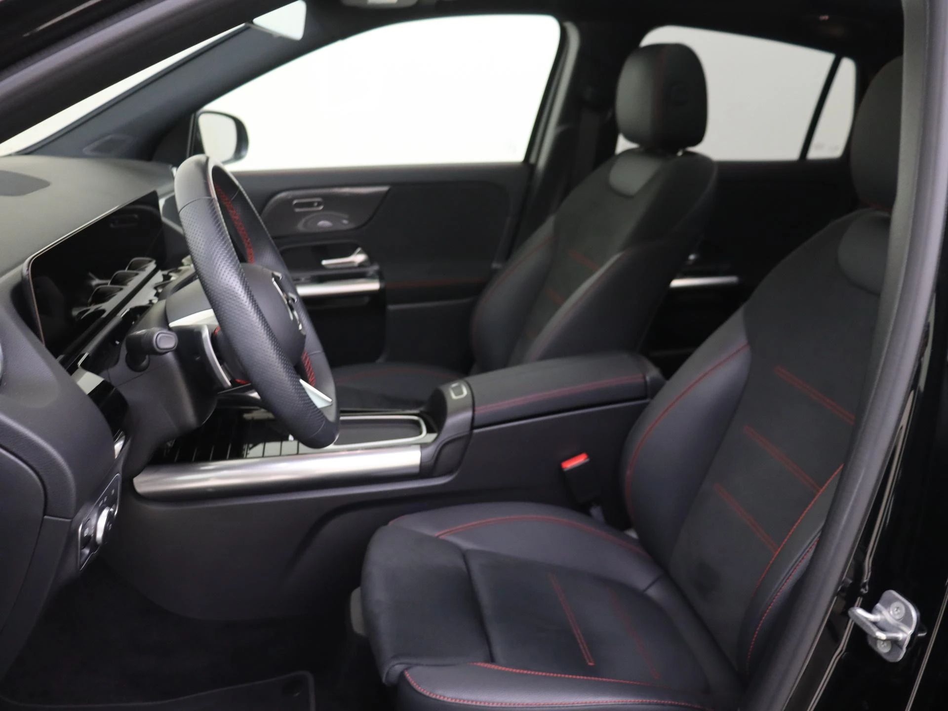 Mercedes-Benz GLA met kenteken 11100 – autofoto 4