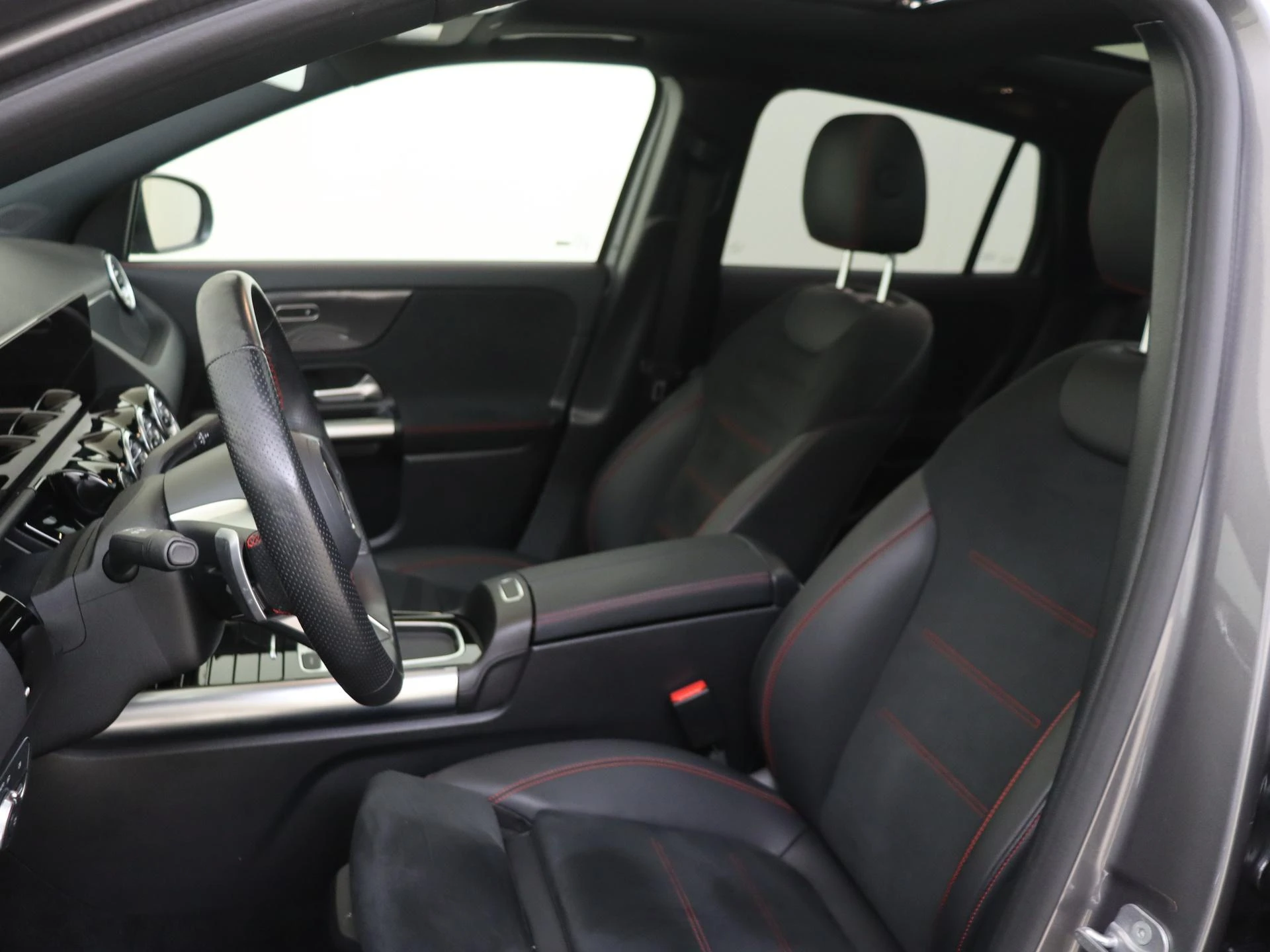 Mercedes-Benz GLA met kenteken 11100 – autofoto 4
