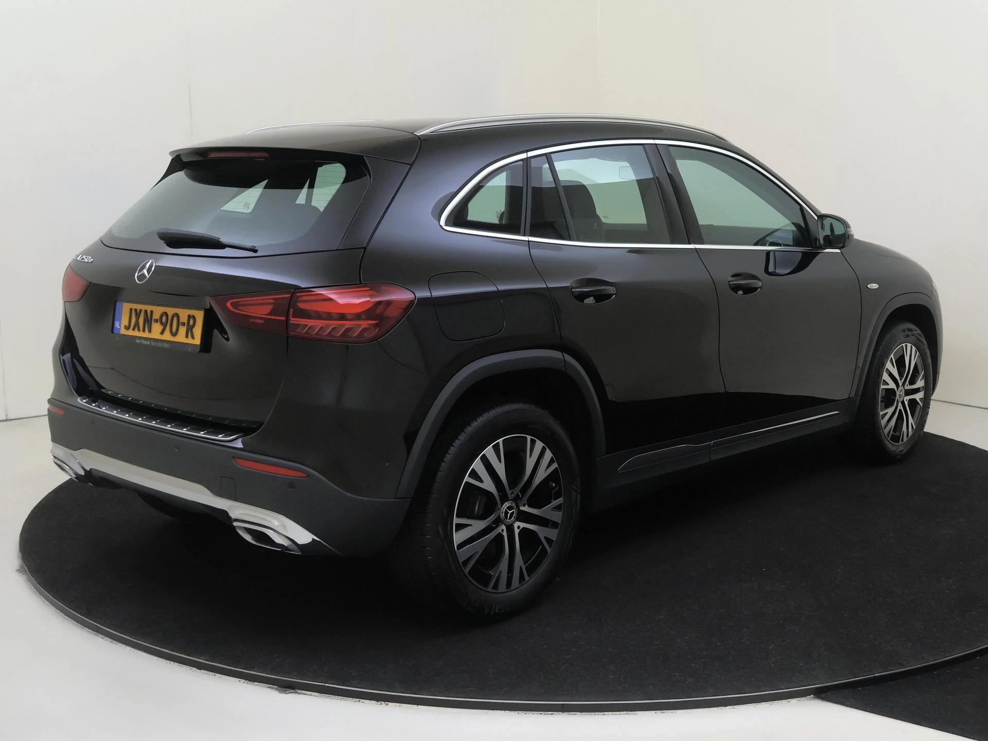 Mercedes-Benz GLA met kenteken 11100 – autofoto 5