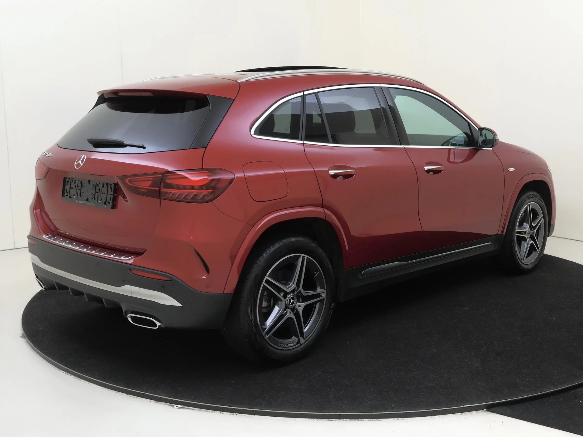 Mercedes-Benz GLA met kenteken 11100 – autofoto 5