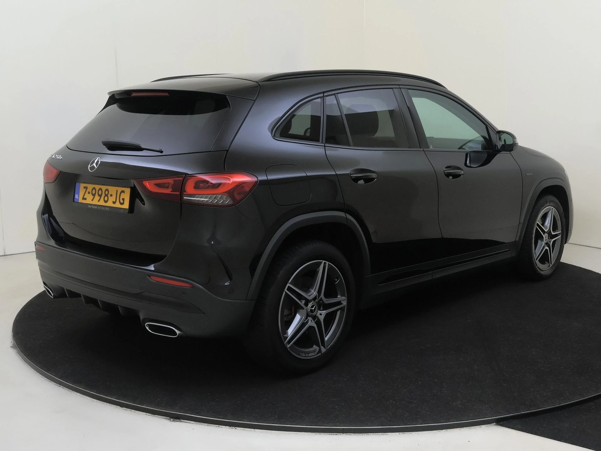 Mercedes-Benz GLA met kenteken 14100 – autofoto 4