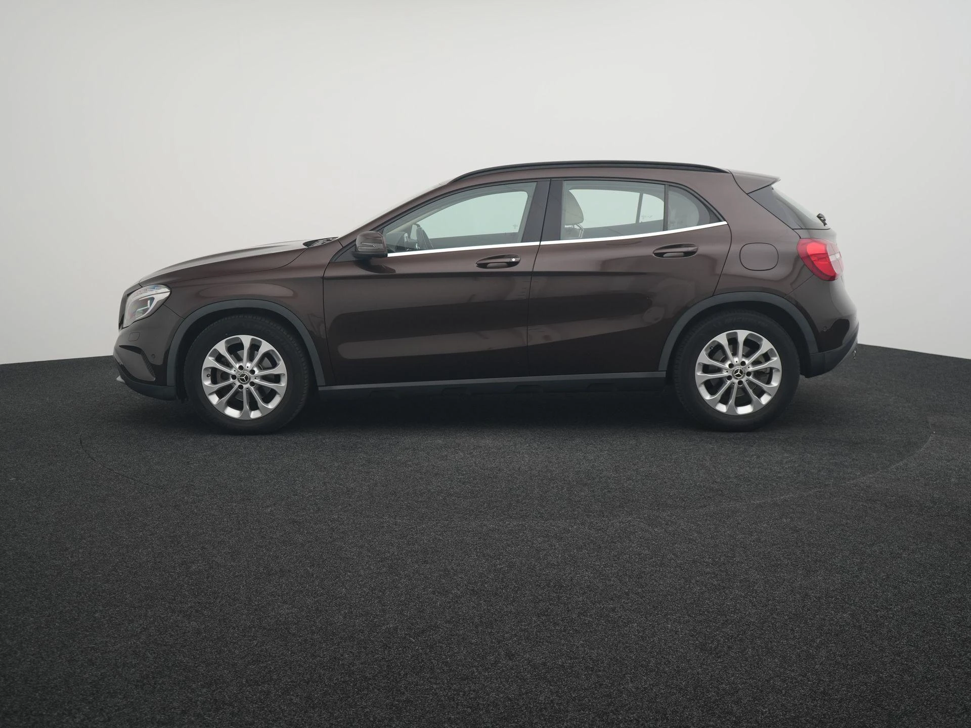 Mercedes-Benz GLA met kenteken 55100 – autofoto 5