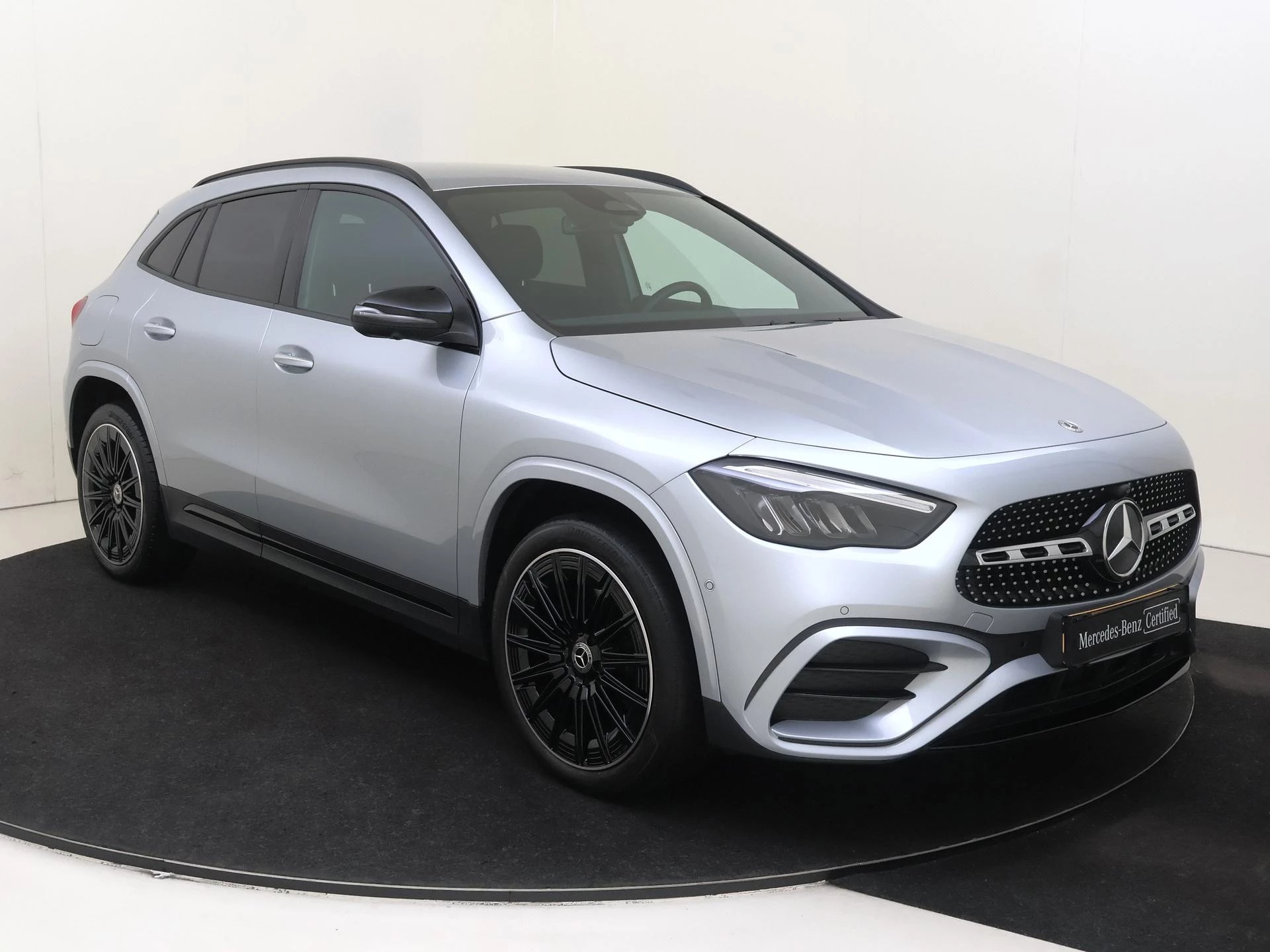 Mercedes-Benz GLA met kenteken 70 – autofoto 3