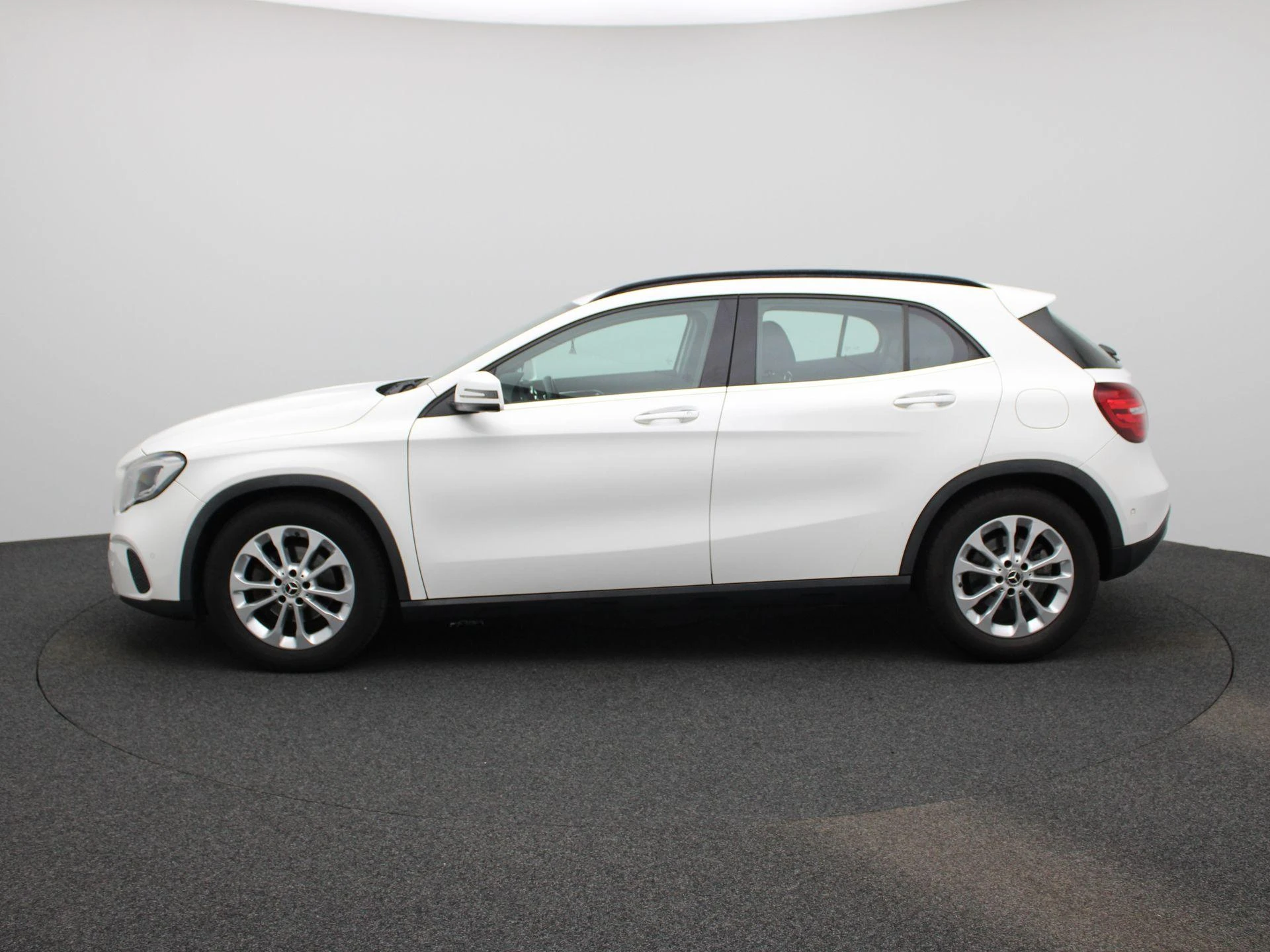 Mercedes-Benz GLA met kenteken G-724-KS – autofoto 5