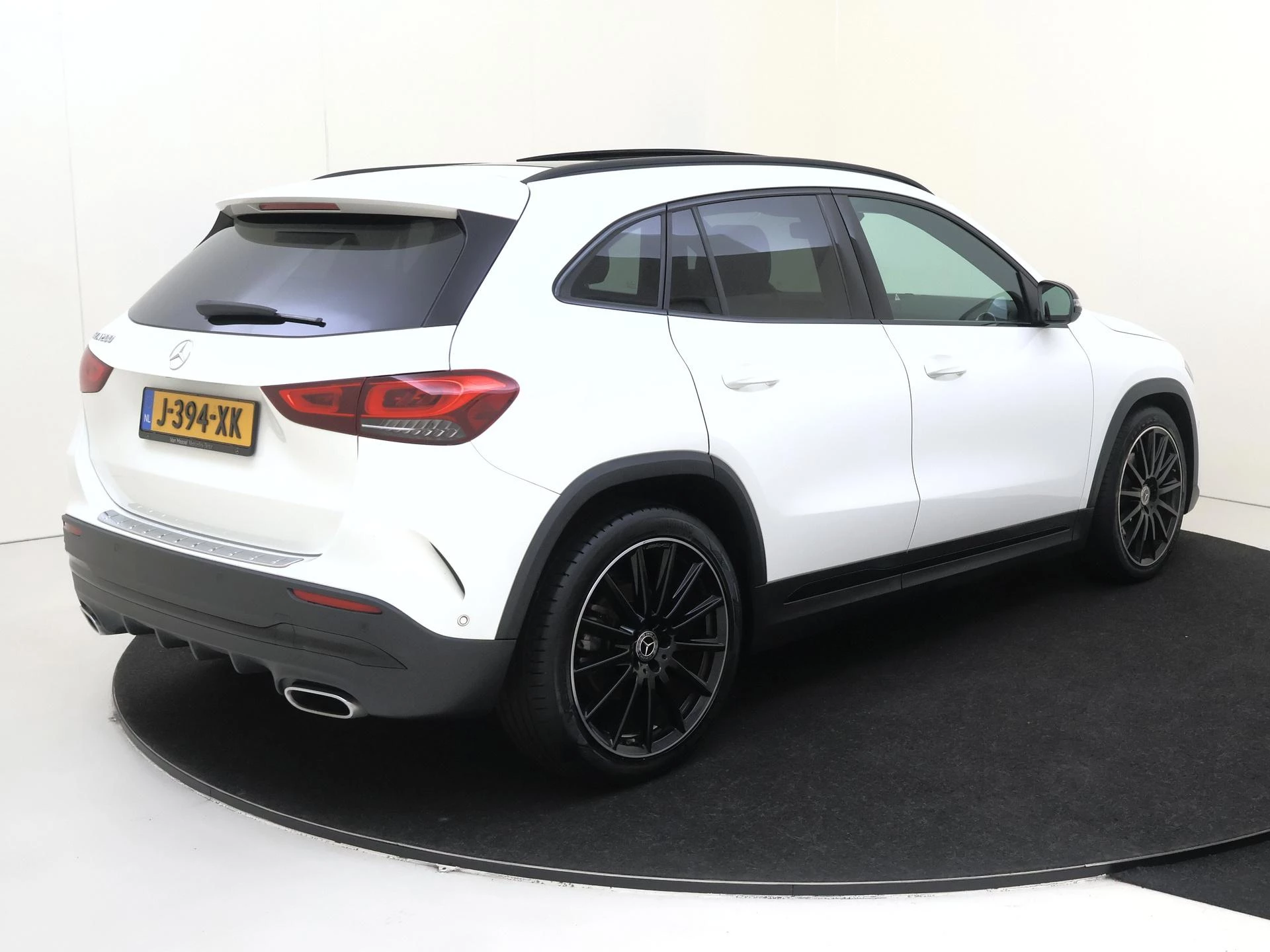 Mercedes-Benz GLA met kenteken J-394-XK – autofoto 5