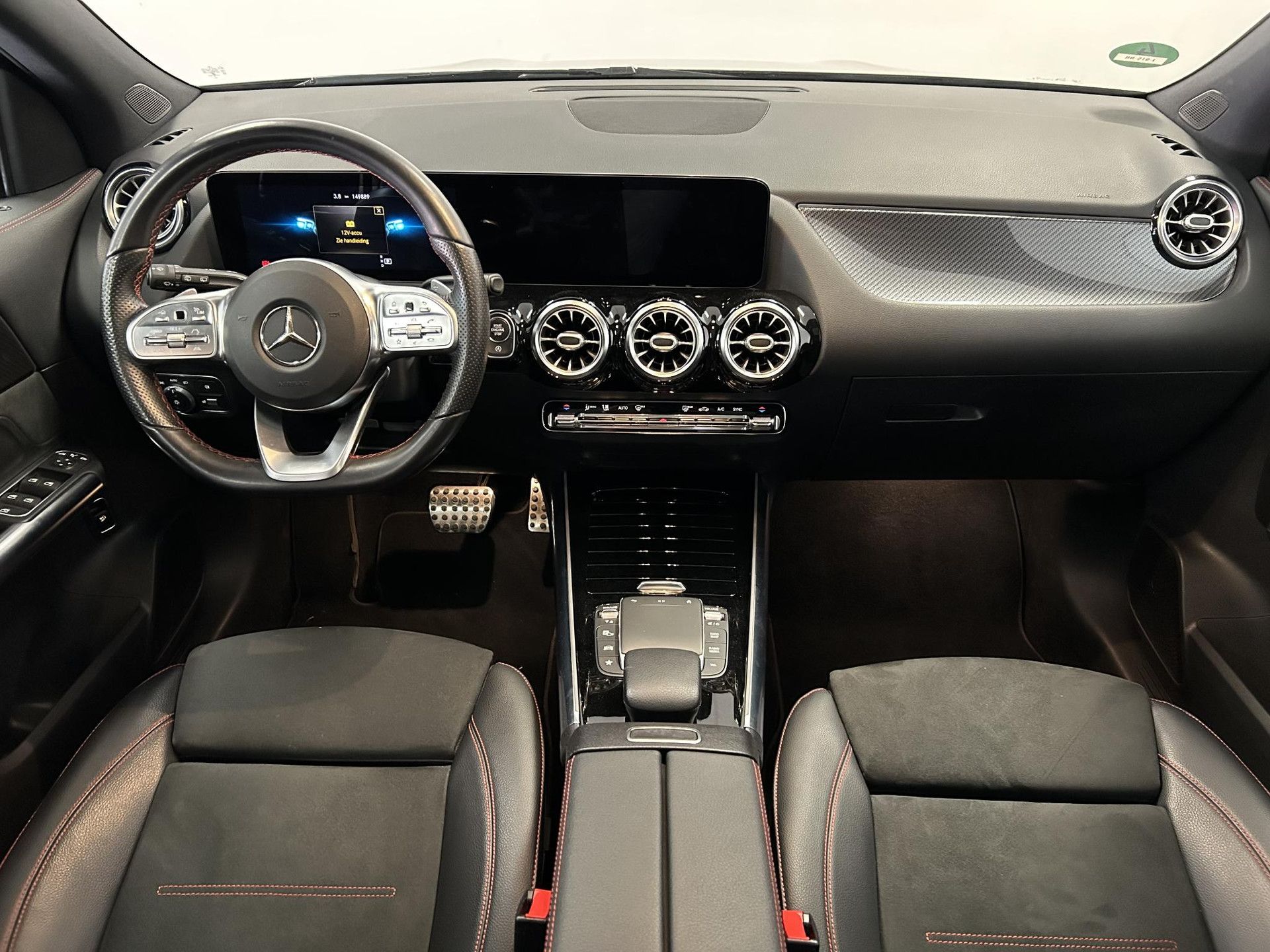 Mercedes-Benz GLA met kenteken J-915-NN – autofoto 3
