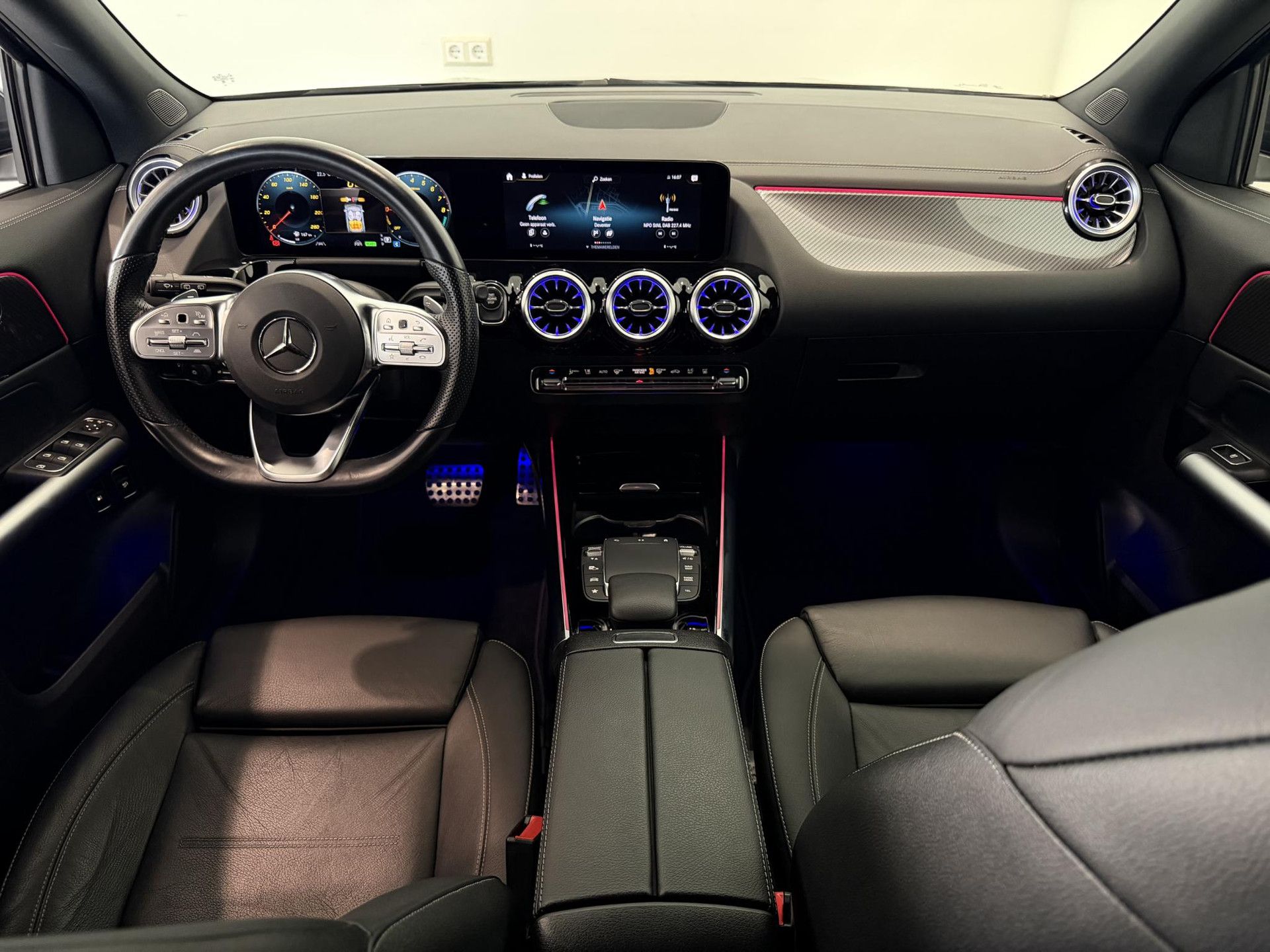 Mercedes-Benz GLA met kenteken KSV-33-N – autofoto 3