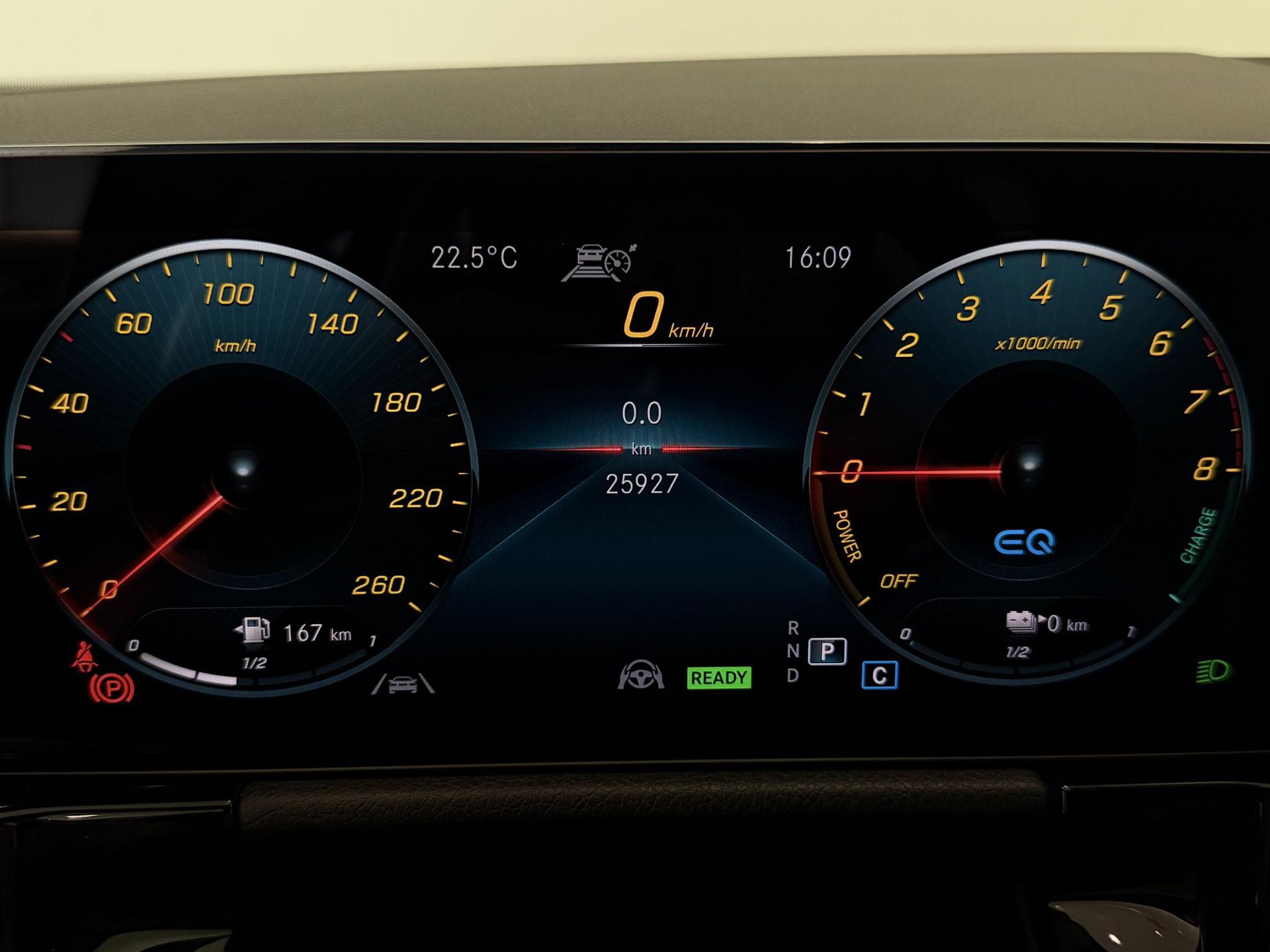 Mercedes-Benz GLA met kenteken KSV-33-N – autofoto 4