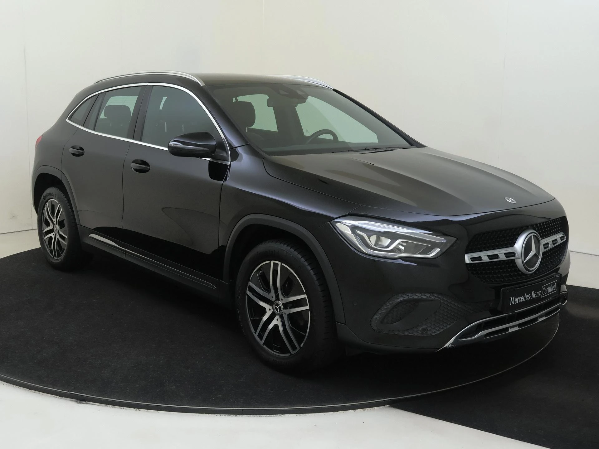 Mercedes-Benz GLA met kenteken L-460-KJ – autofoto 3