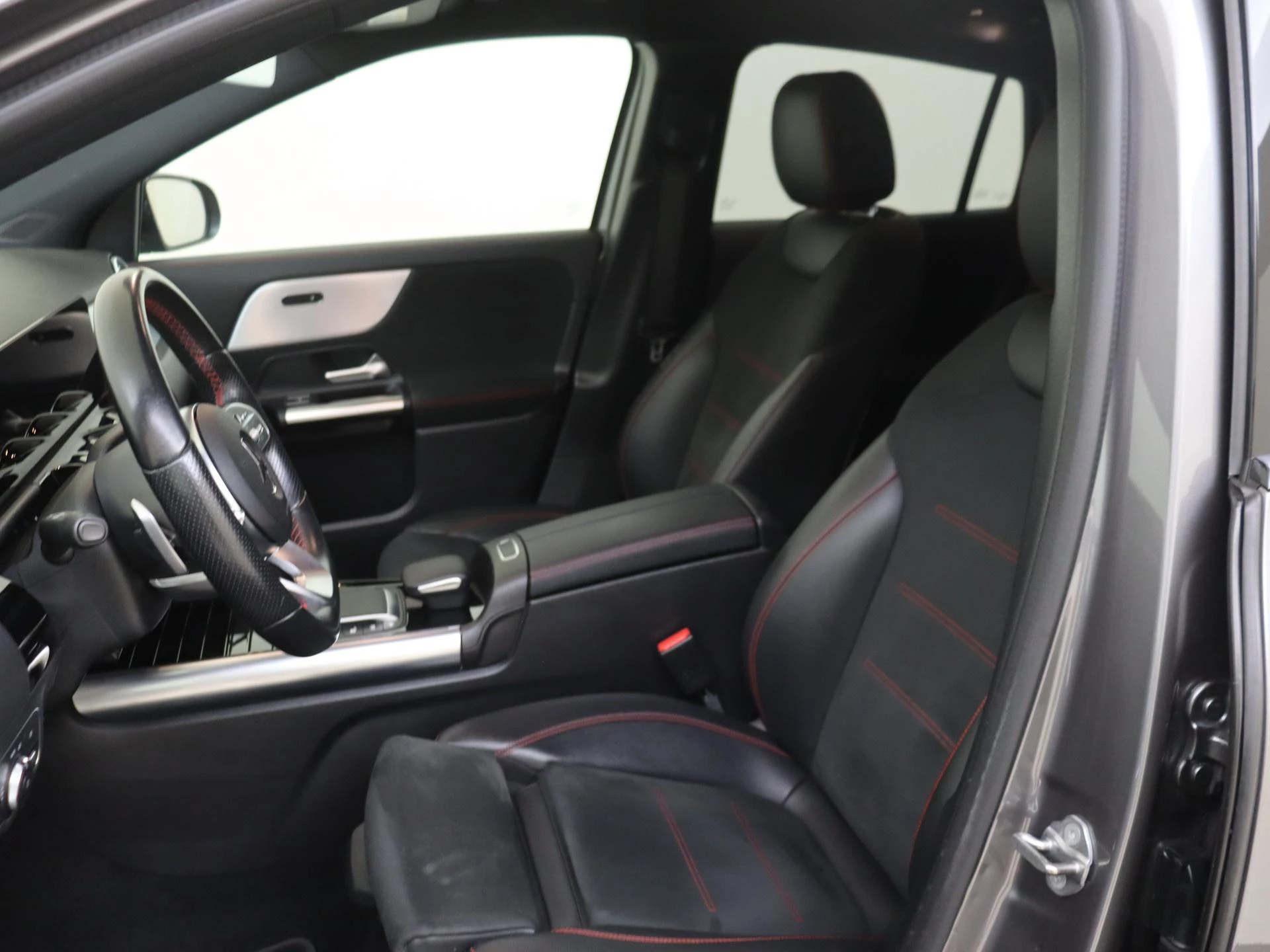 Mercedes-Benz GLA met kenteken R-439-LP – autofoto 4