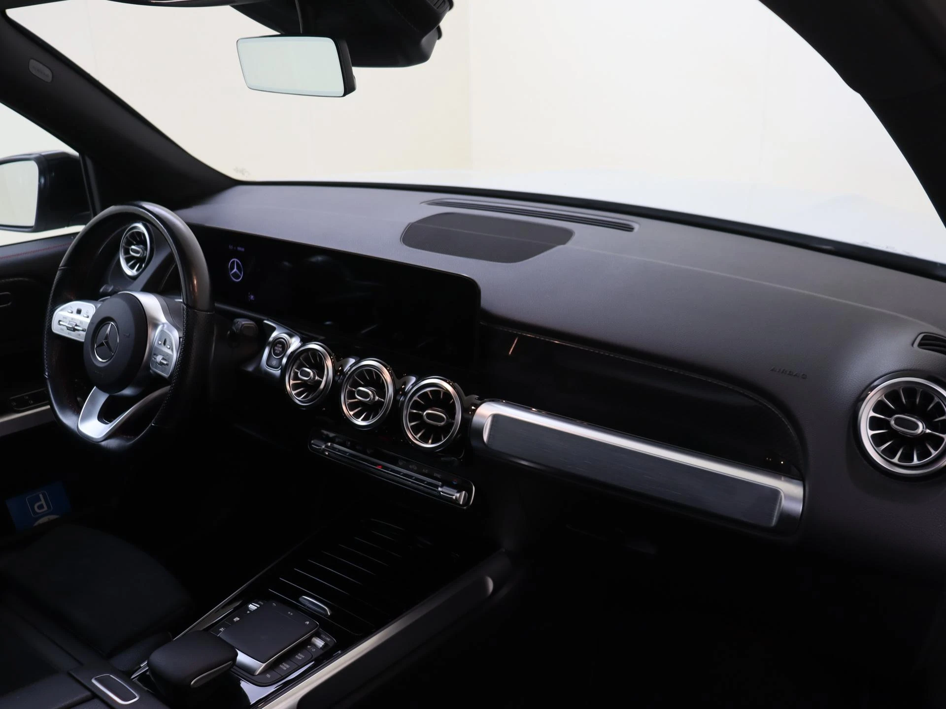 Mercedes-Benz GLB met kenteken 74100 – autofoto 5