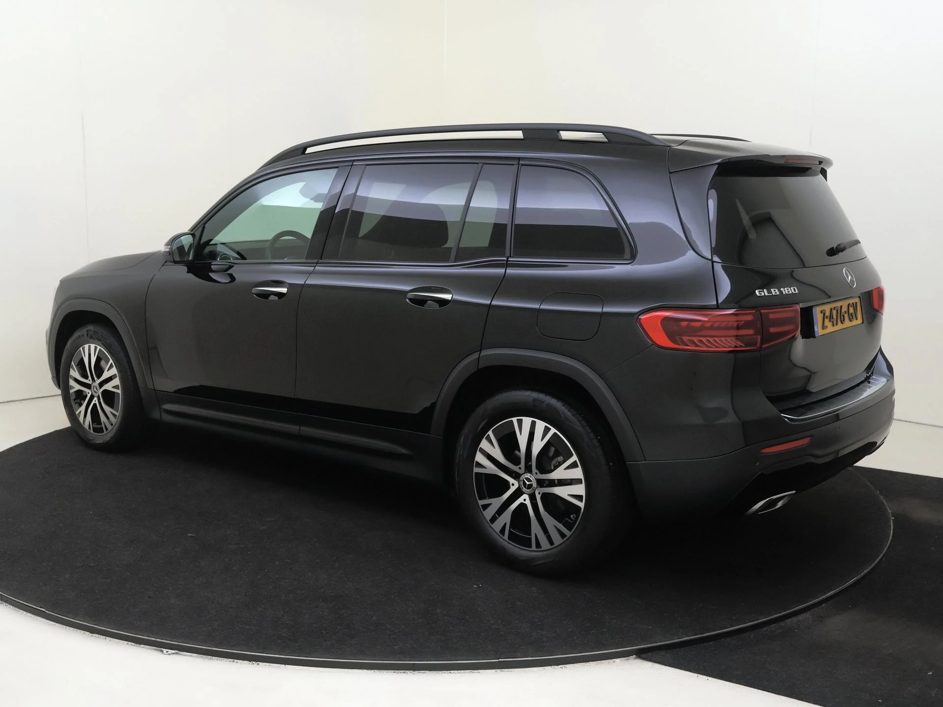 Mercedes-Benz GLB met kenteken Z-476-GV – autofoto 4