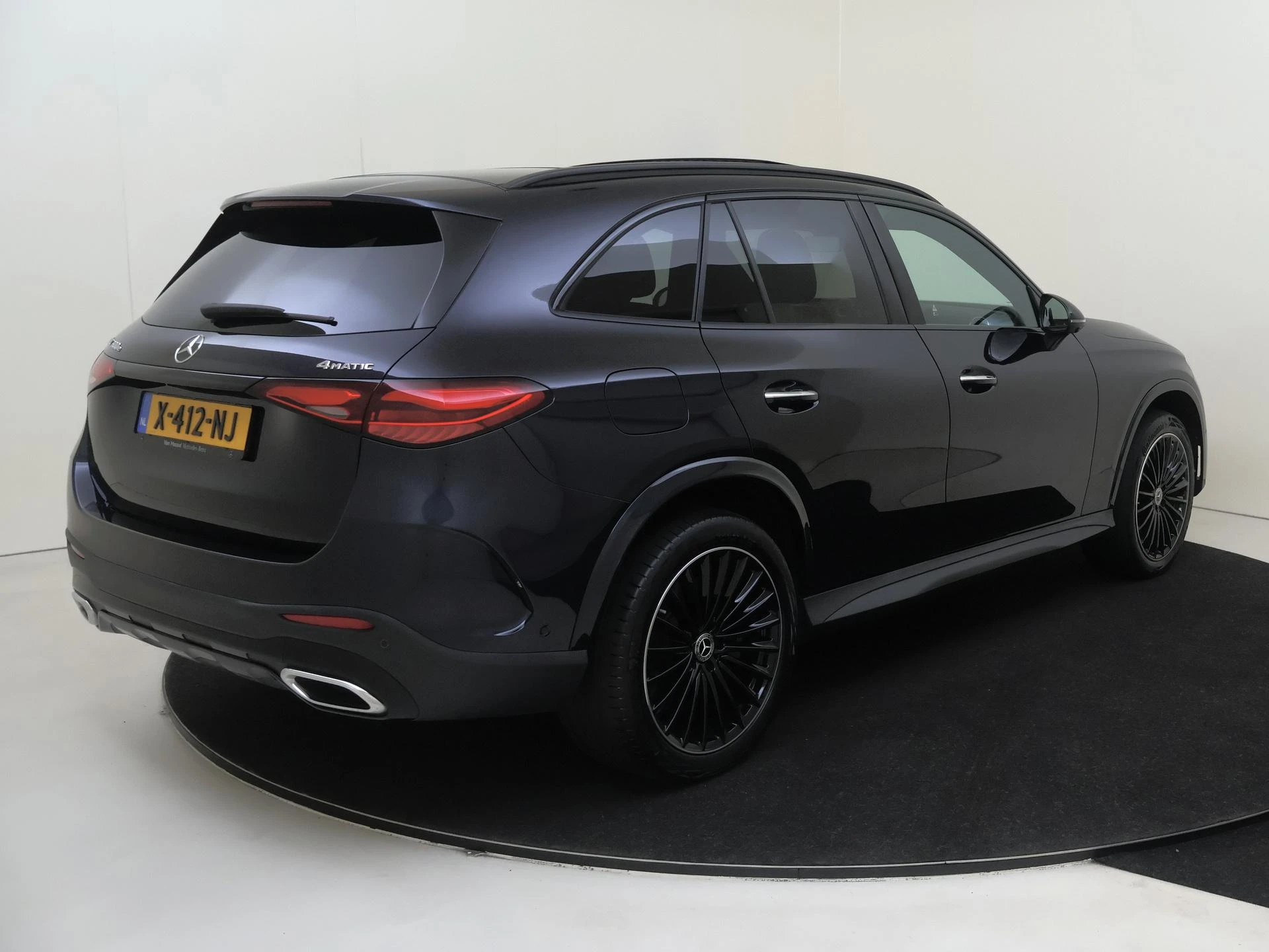 Mercedes-Benz GLC met kenteken 06100 – autofoto 3