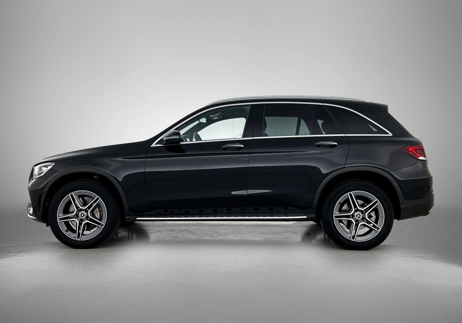 Mercedes-Benz GLC met kenteken 06100 – autofoto 4