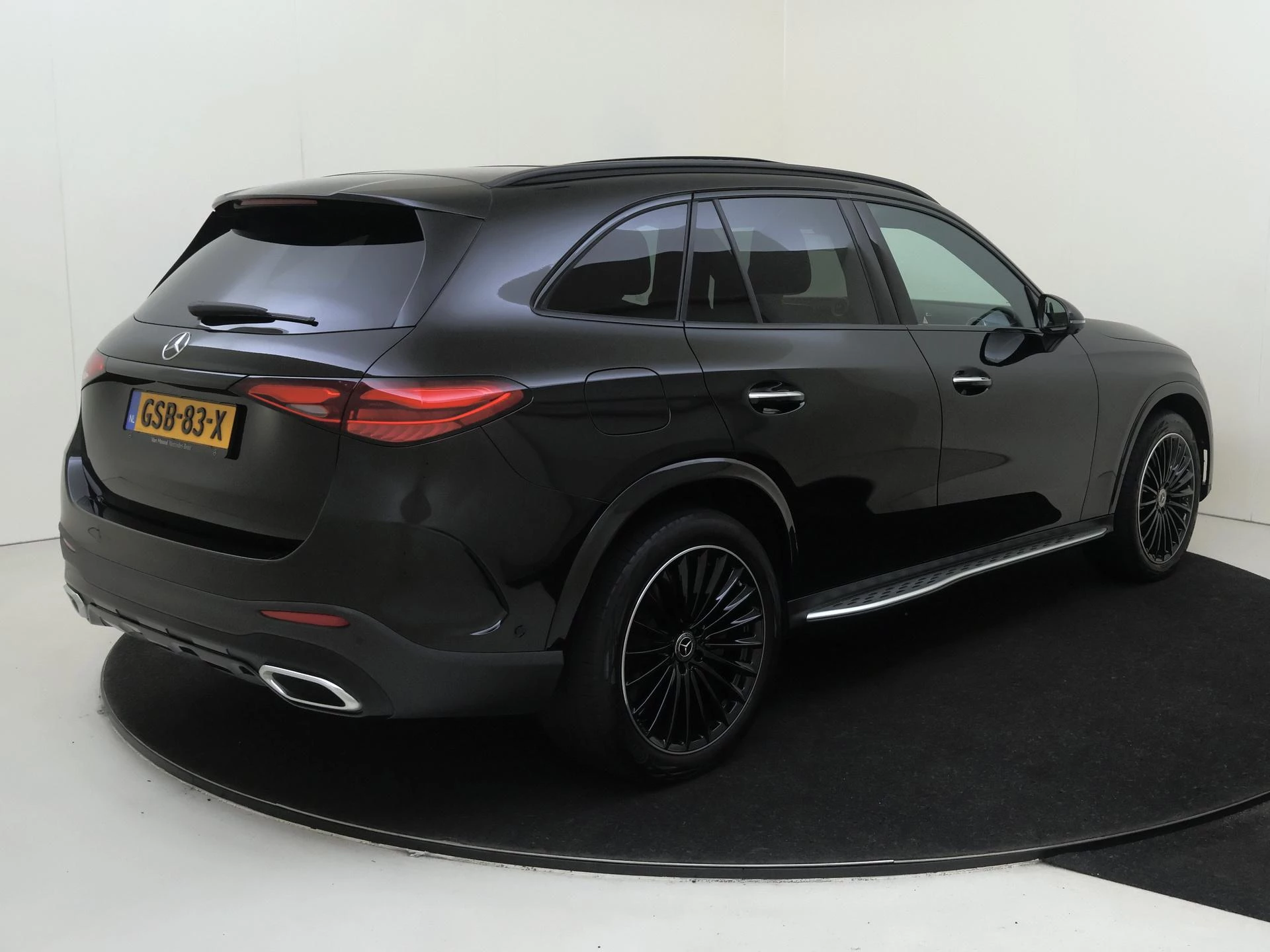 Mercedes-Benz GLC met kenteken 06100 – autofoto 5