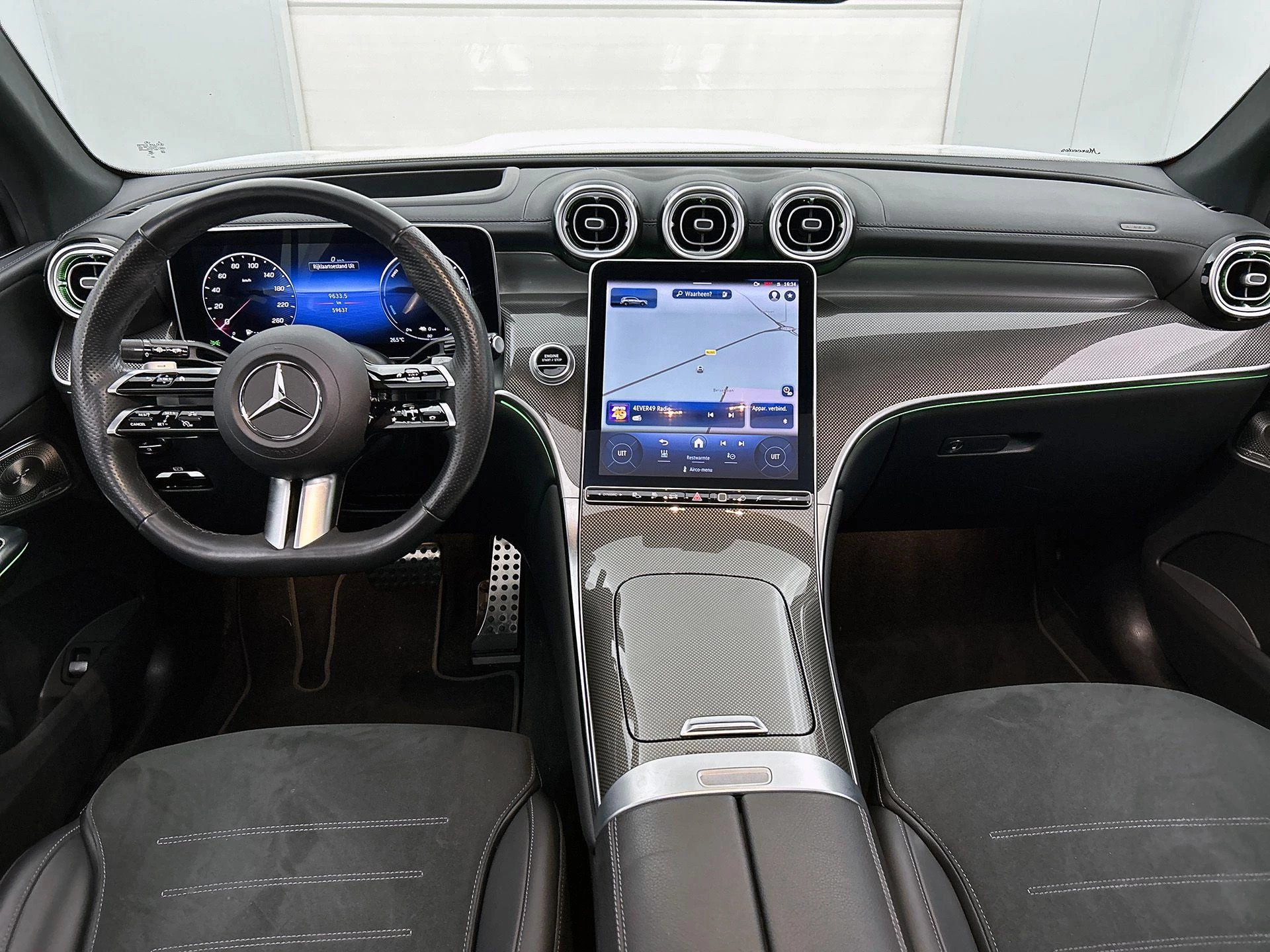 Mercedes-Benz GLC met kenteken 127 – autofoto 4
