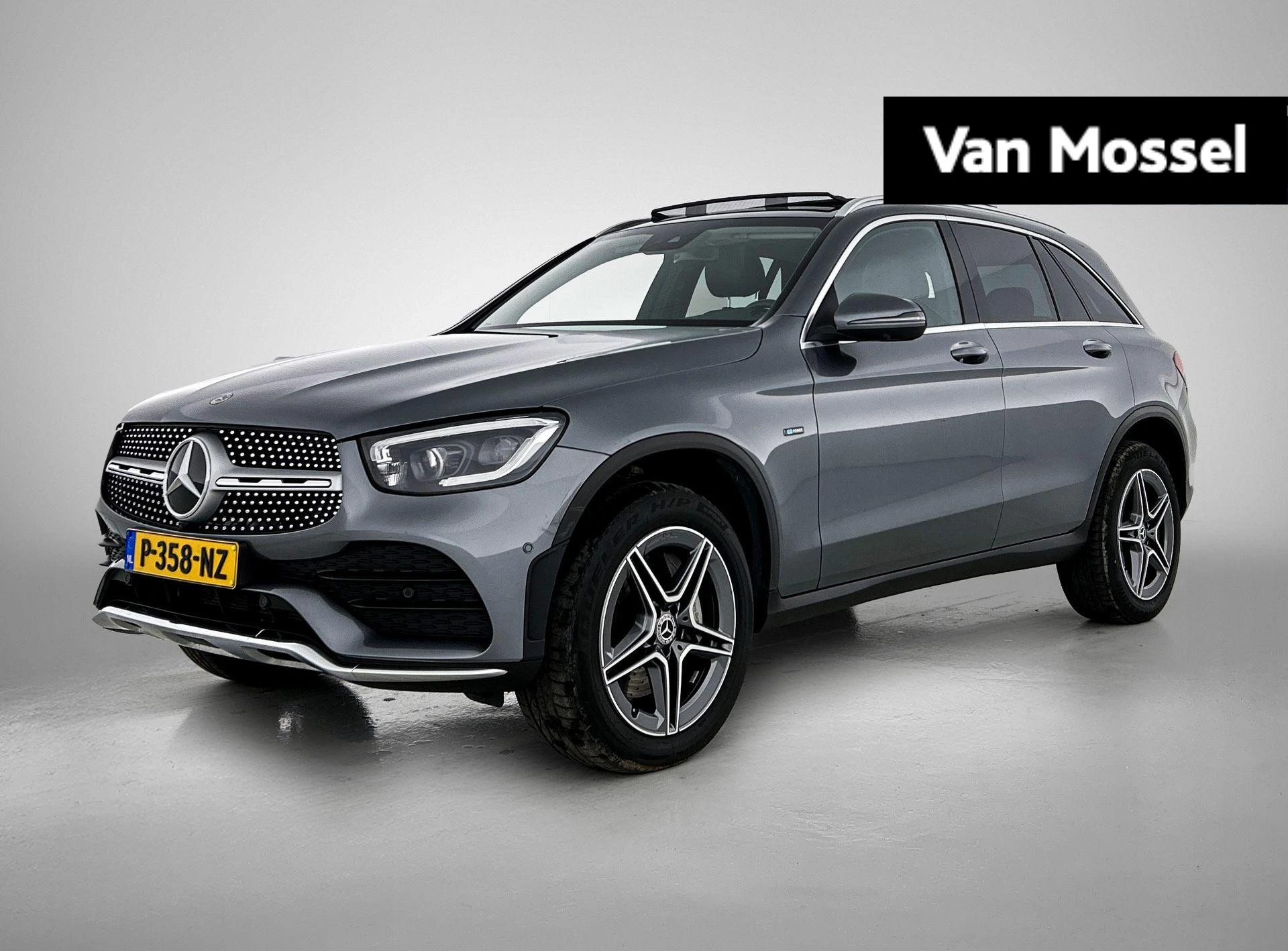 Mercedes-Benz GLC met kenteken 23100 – autofoto 2