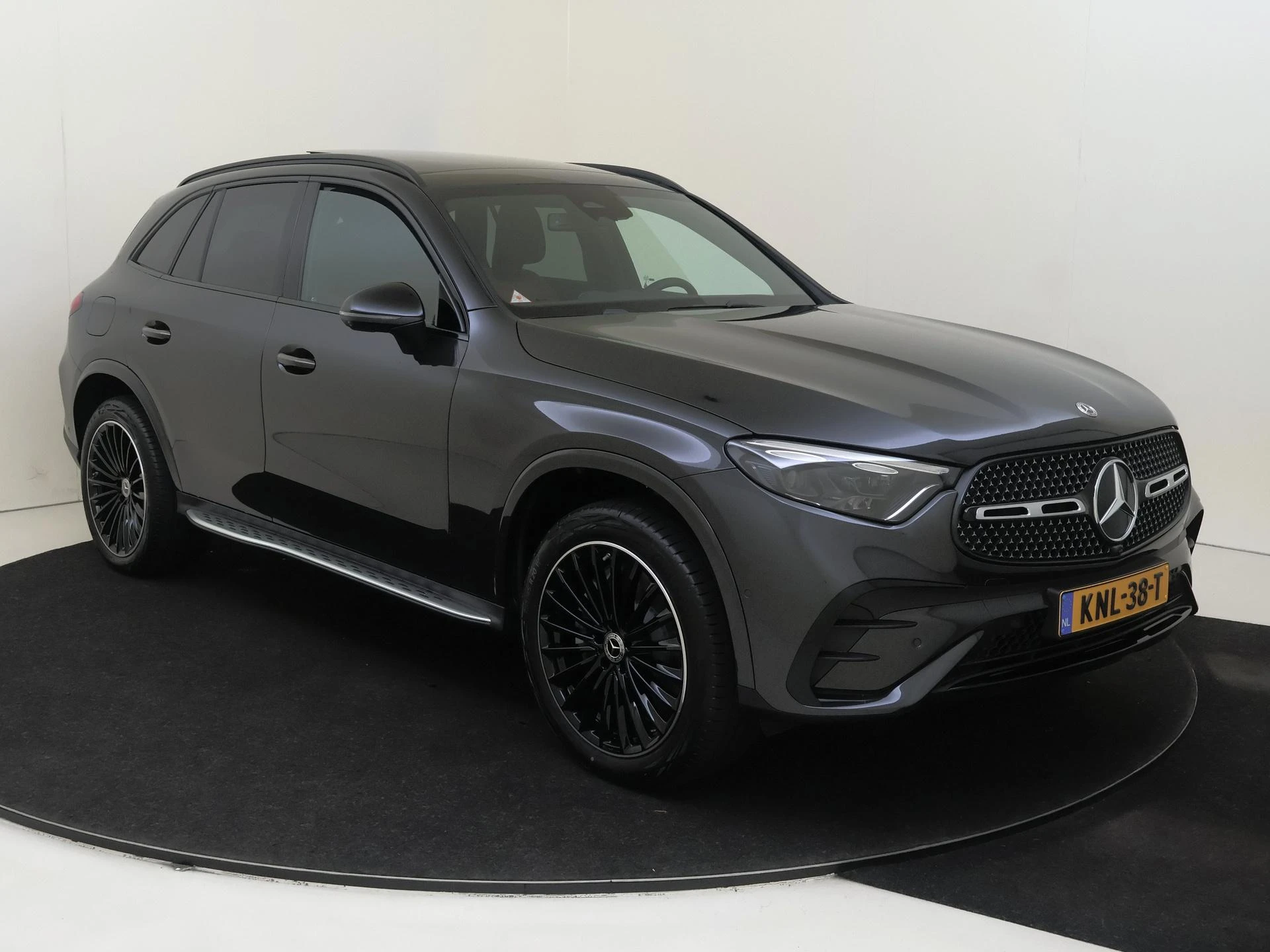Mercedes-Benz GLC met kenteken 23100 – autofoto 3