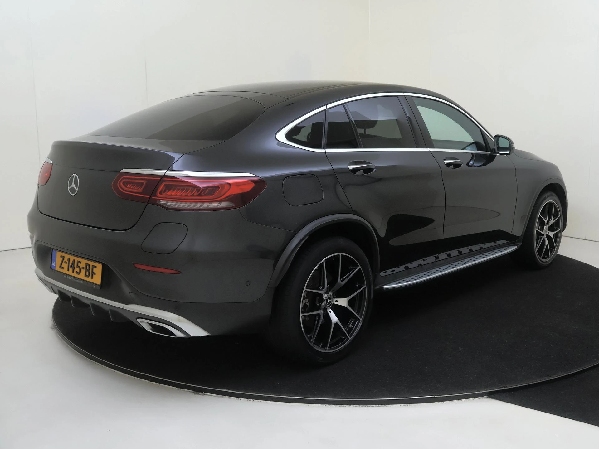 Mercedes-Benz GLC met kenteken 27100 – autofoto 5