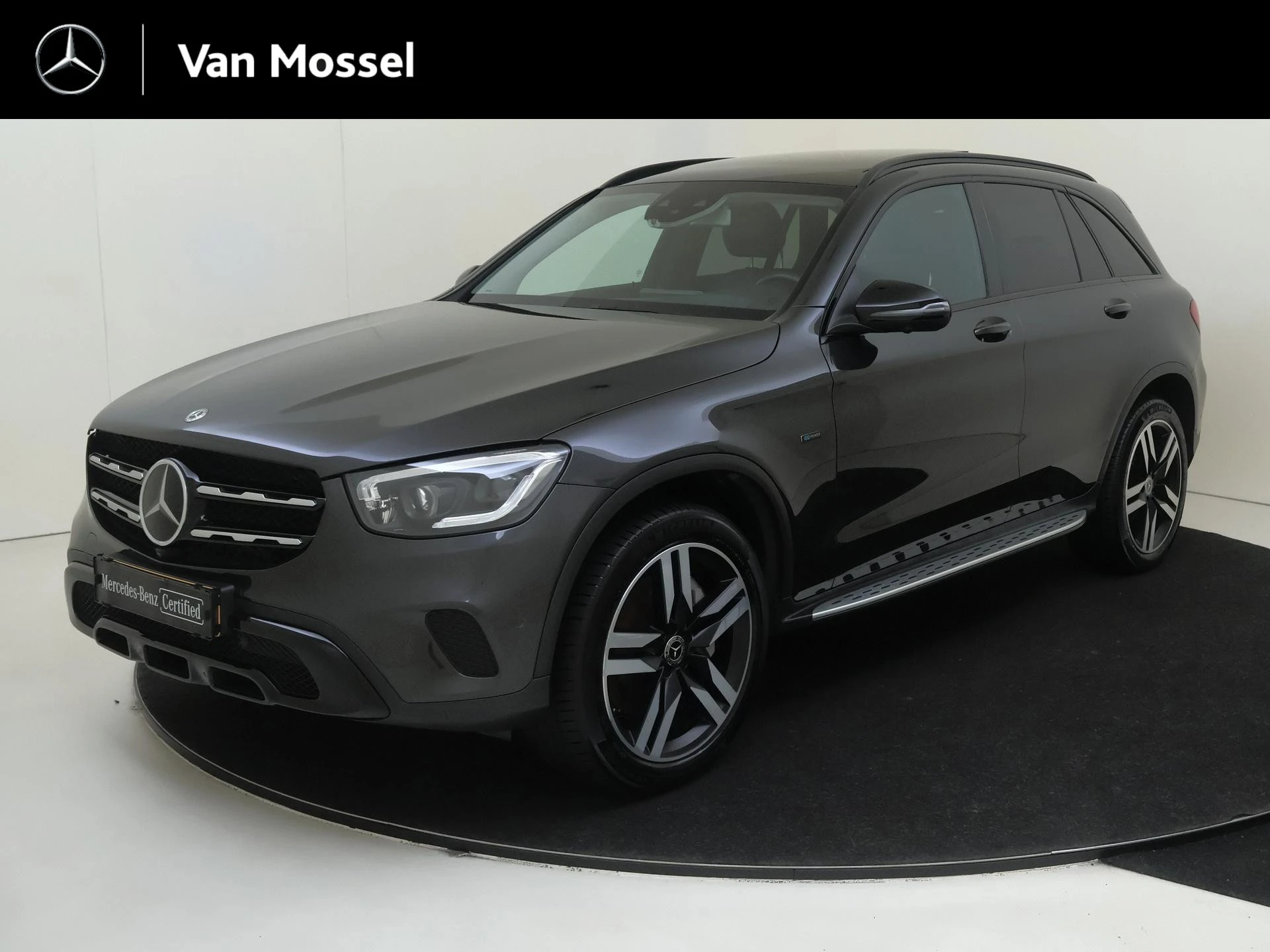 Mercedes-Benz GLC met kenteken 28100 – autofoto 2