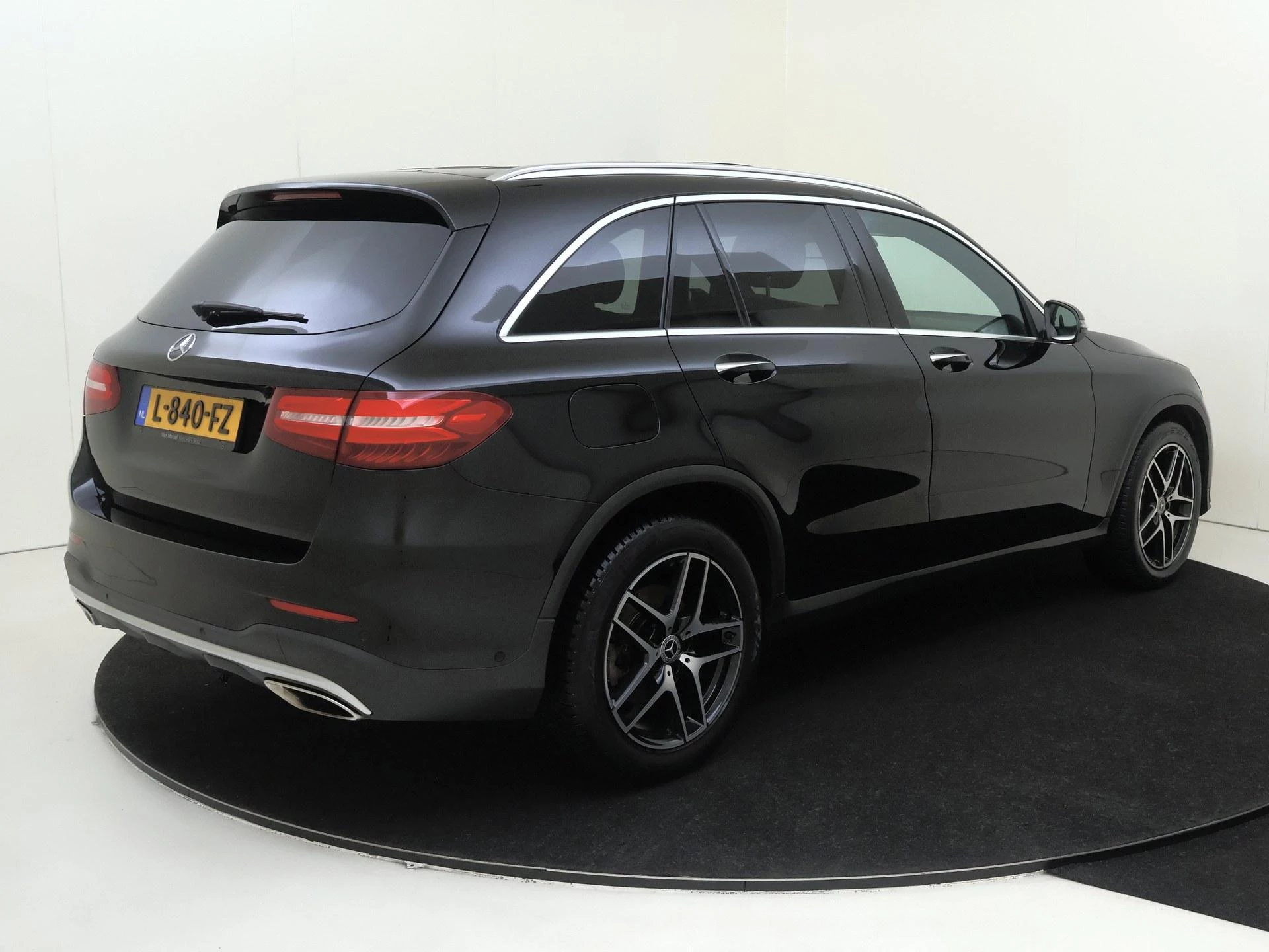 Mercedes-Benz GLC met kenteken 65100 – autofoto 5