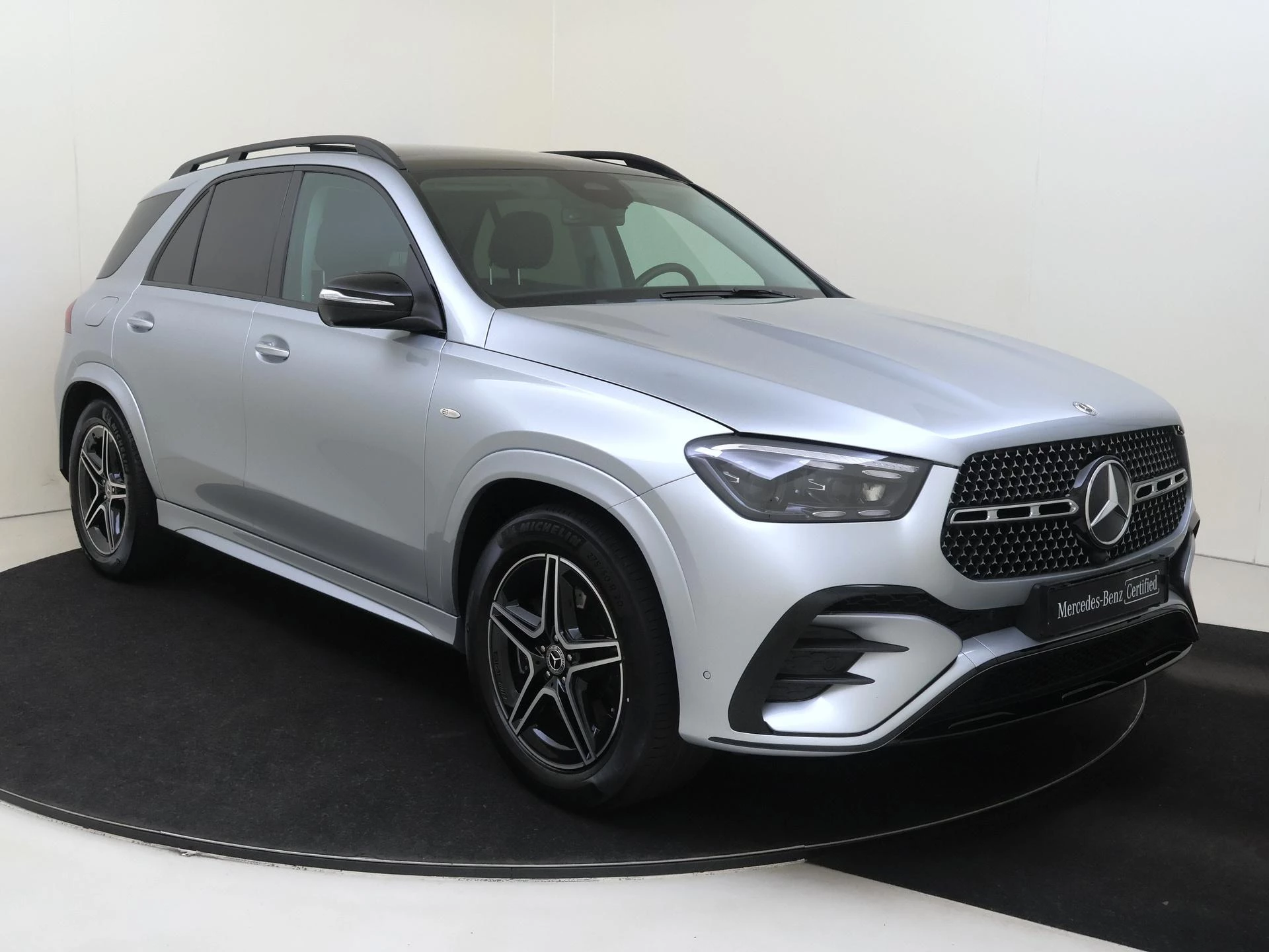 Mercedes-Benz GLE met kenteken 08100 – autofoto 3