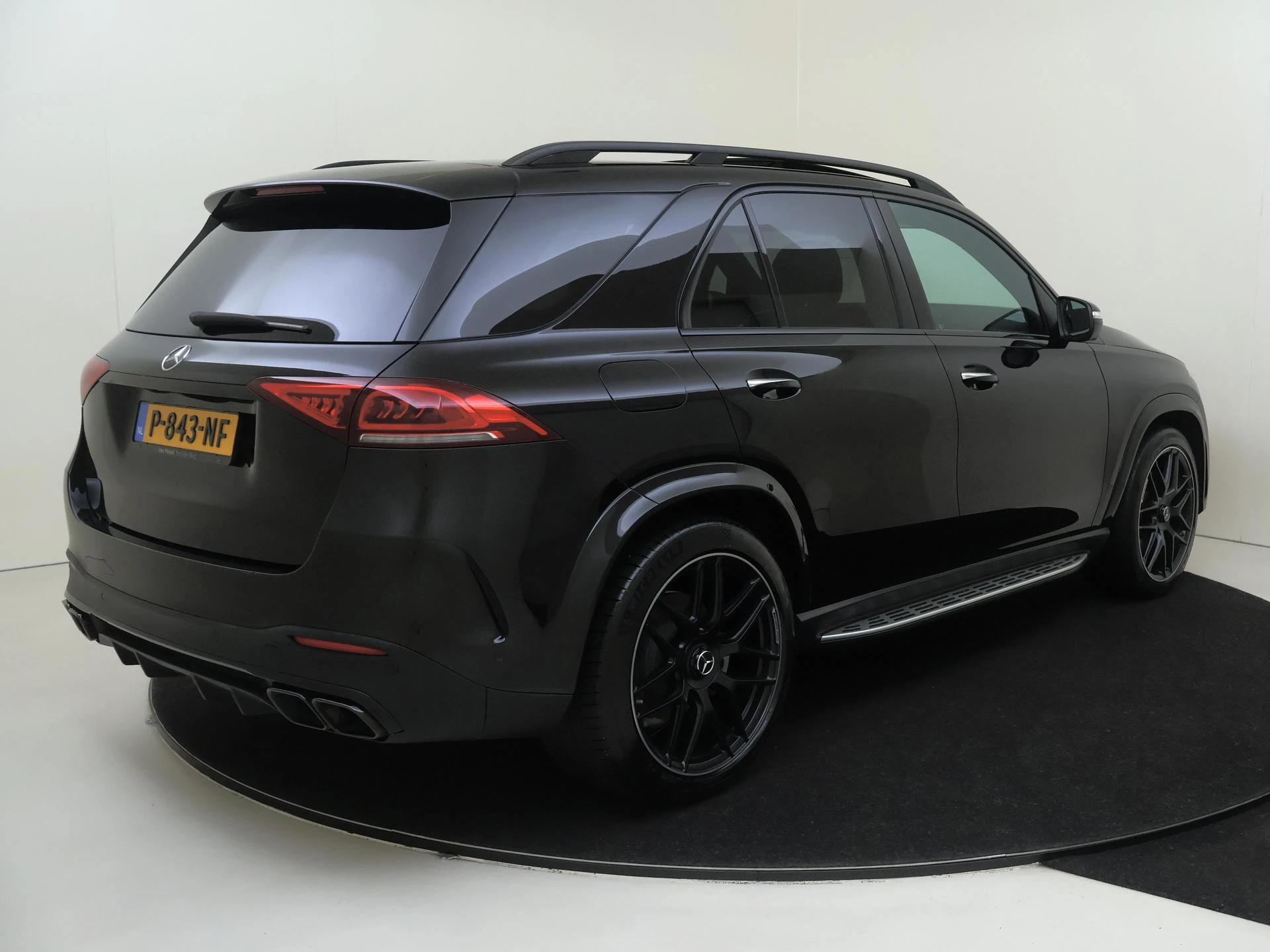 Mercedes-Benz GLE met kenteken 09100 – autofoto 3