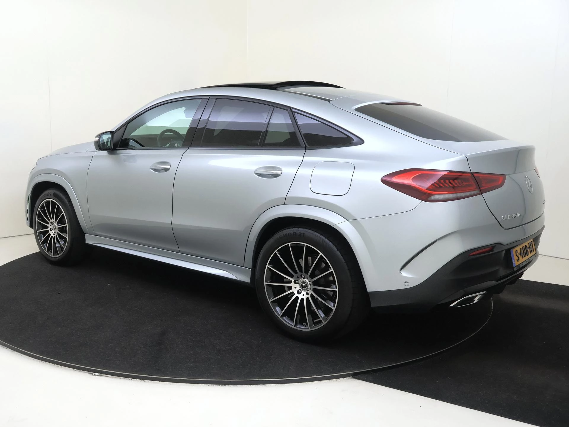 Mercedes-Benz GLE met kenteken 10100 – autofoto 4