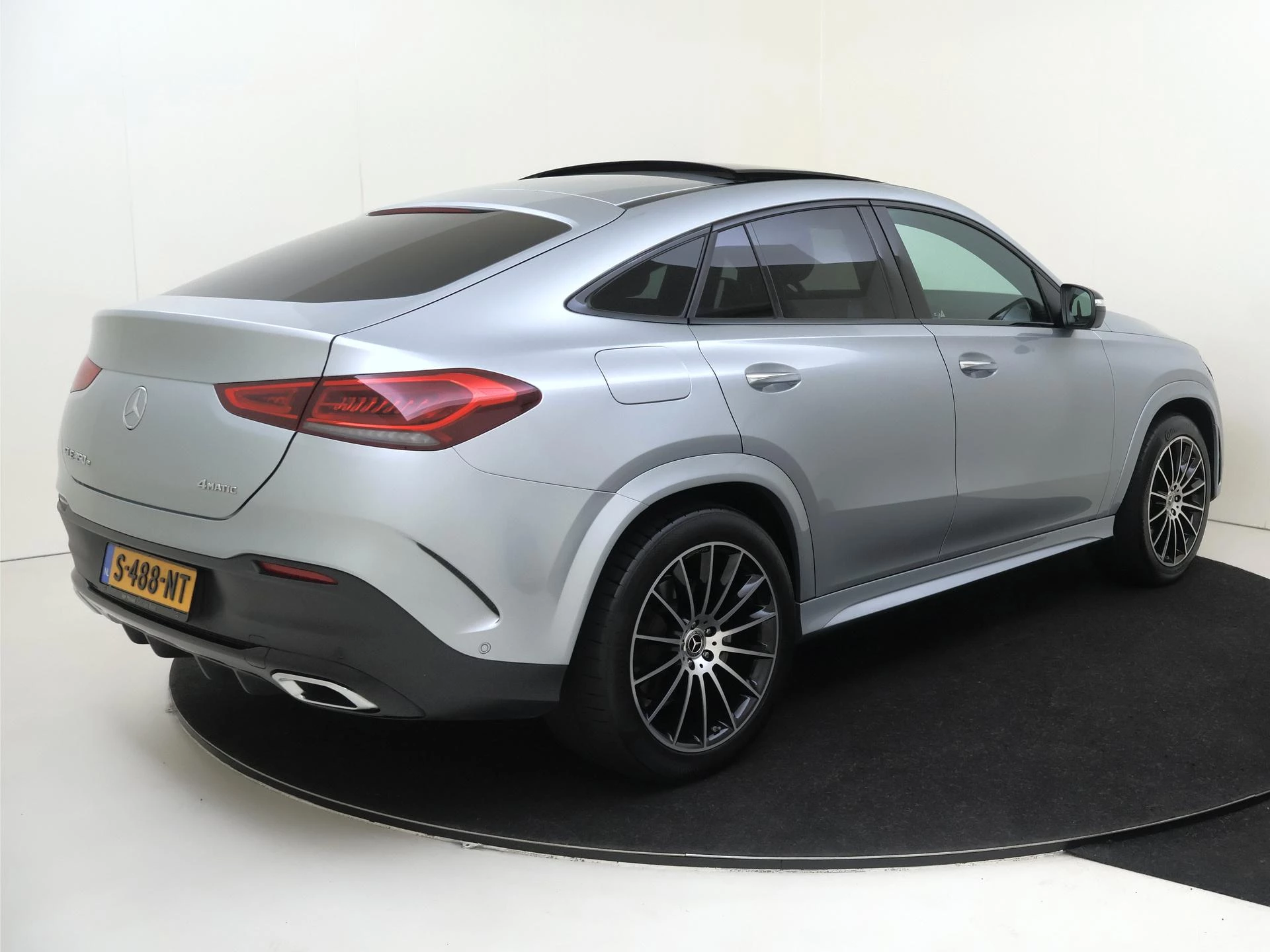 Mercedes-Benz GLE met kenteken 10100 – autofoto 5