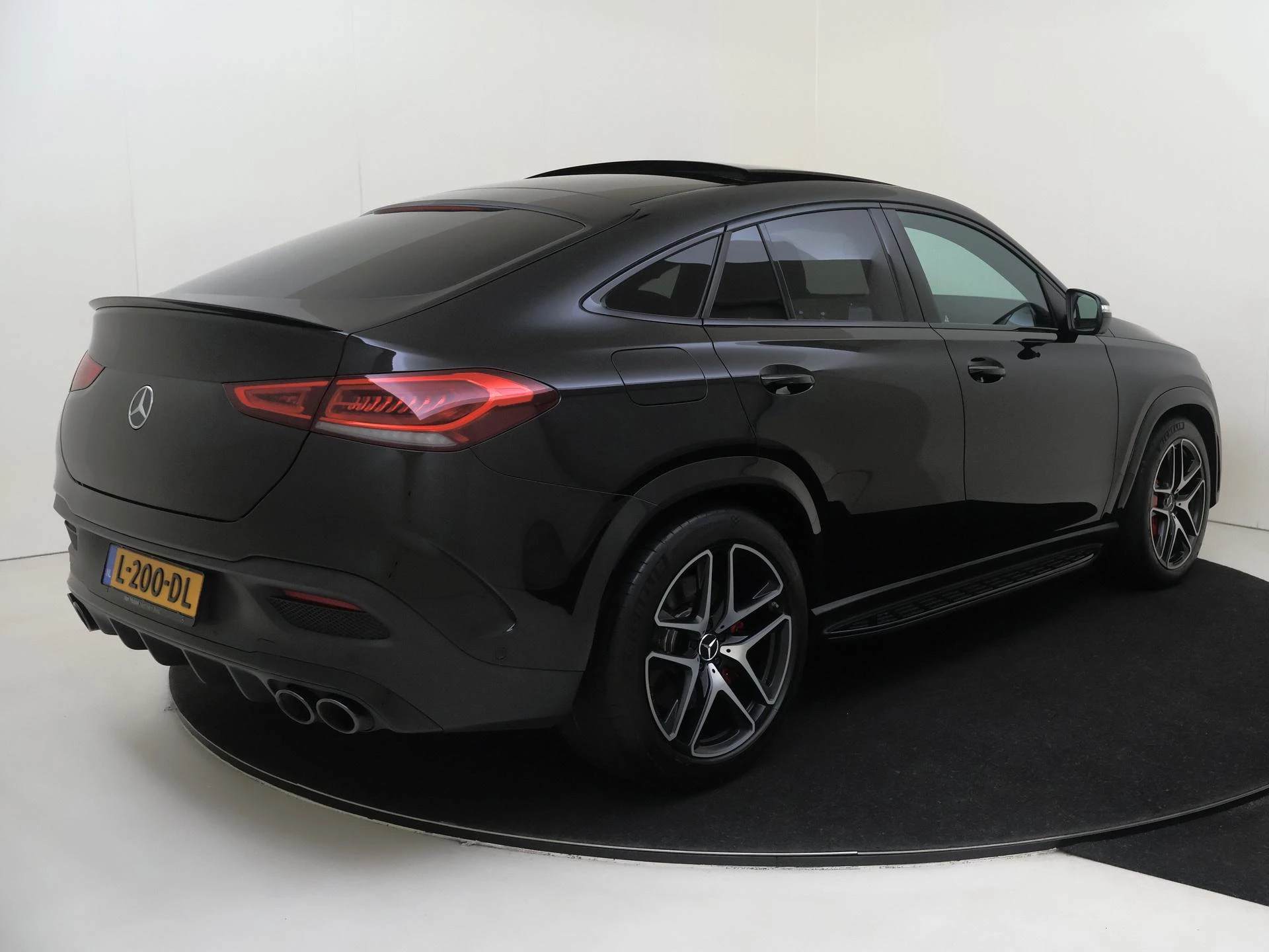 Mercedes-Benz GLE met kenteken L-200-DL – autofoto 3