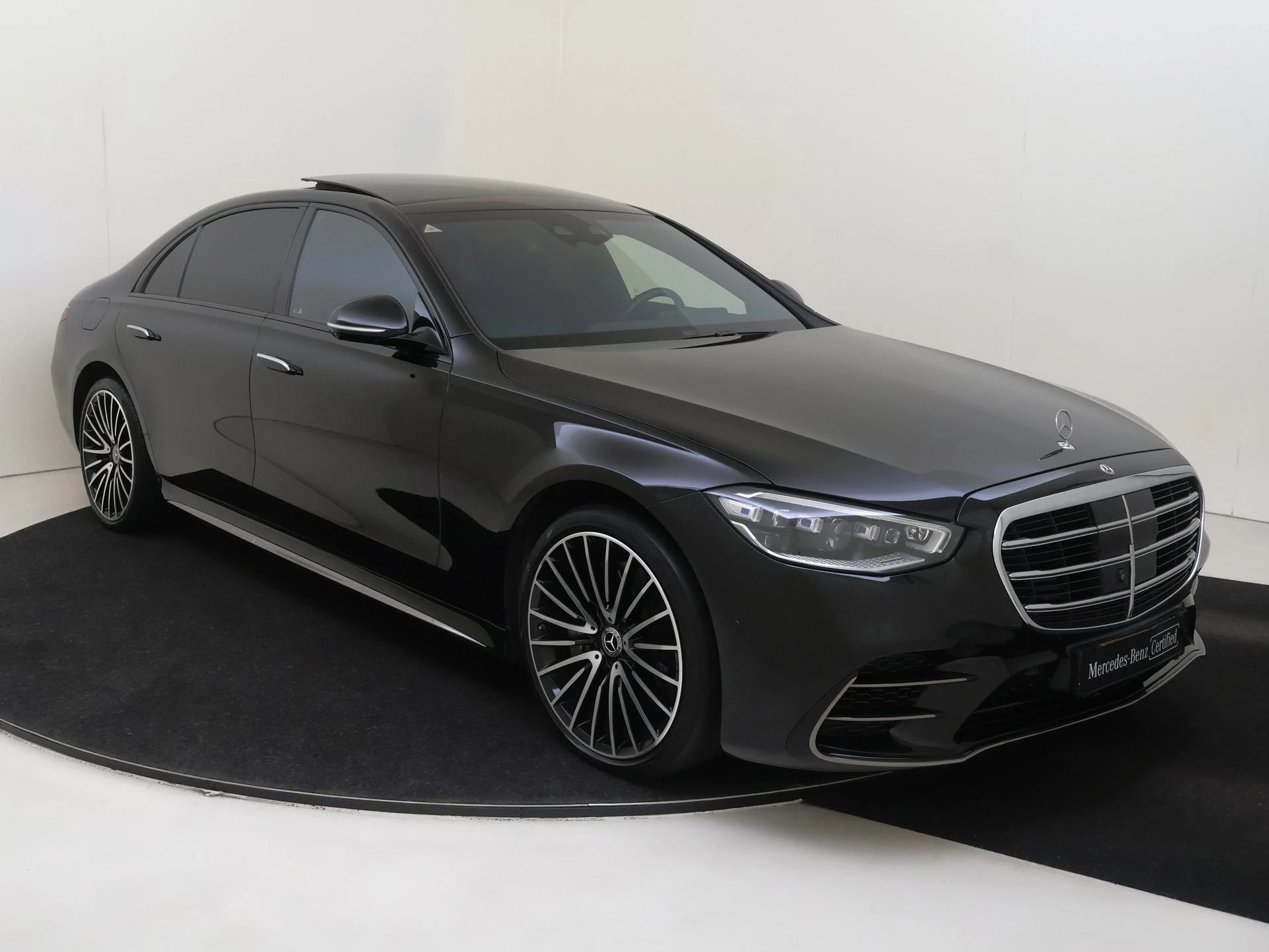 Mercedes-Benz S-Klasse met kenteken R-716-JF – autofoto 3