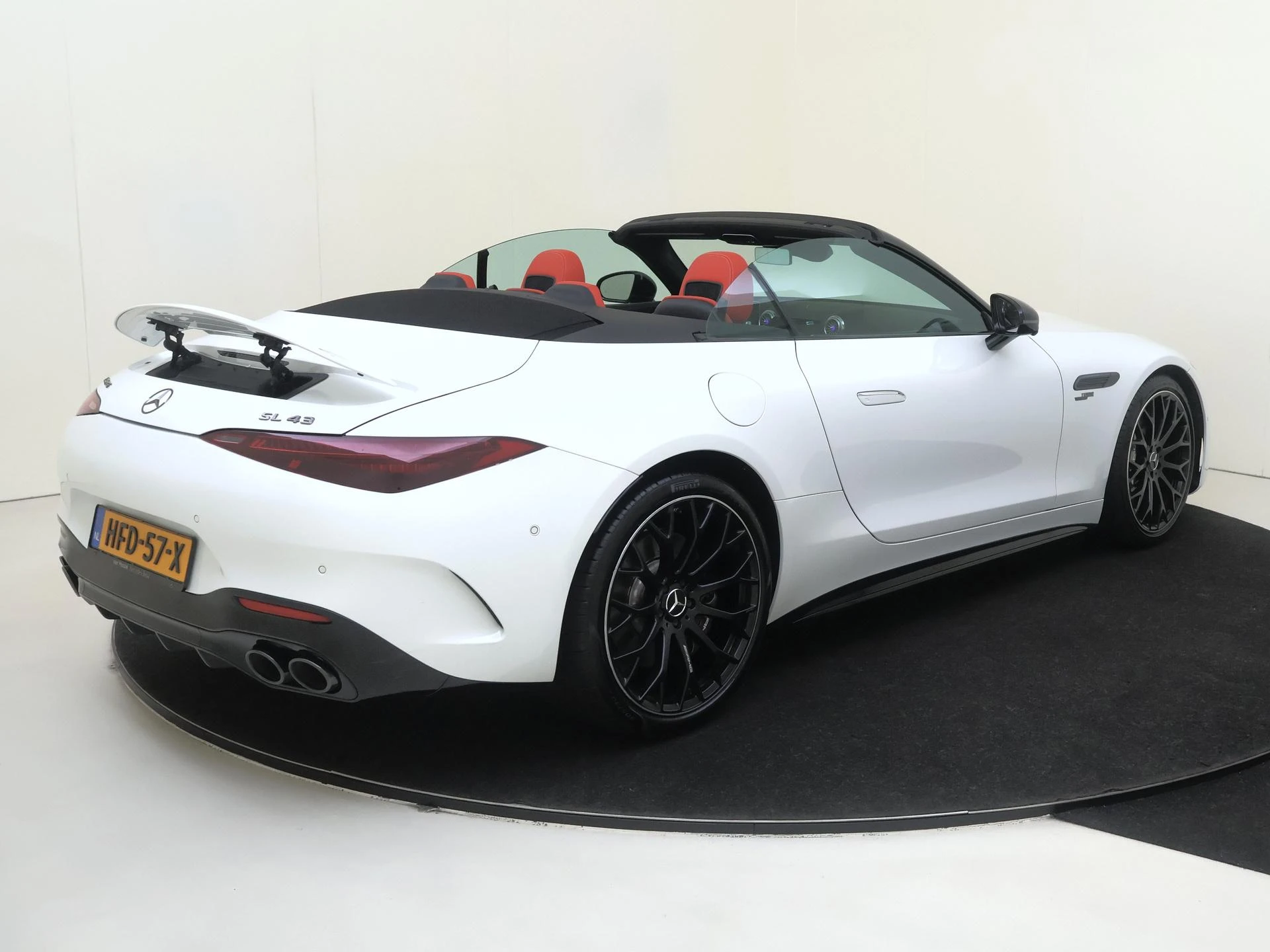 Mercedes-Benz SL met kenteken HFD-57-X – autofoto 5