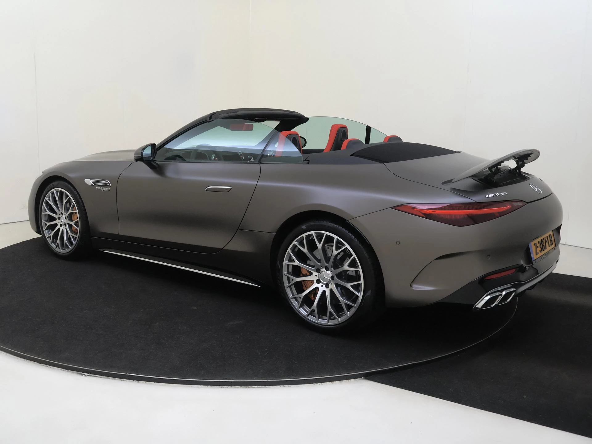 Mercedes-Benz SL met kenteken Z-387-LN – autofoto 4