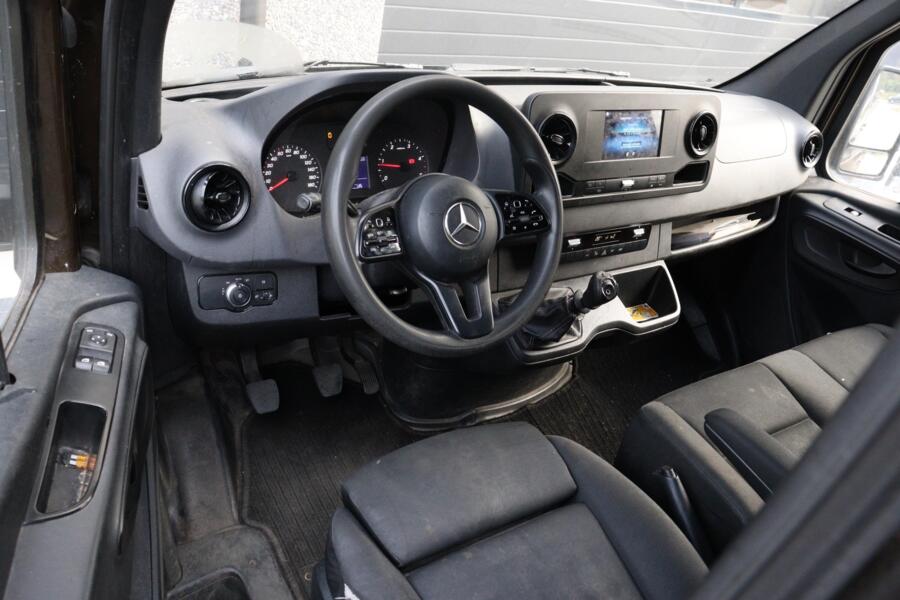Mercedes-Benz Sprinter met kenteken V-88-FGJ – autofoto 2