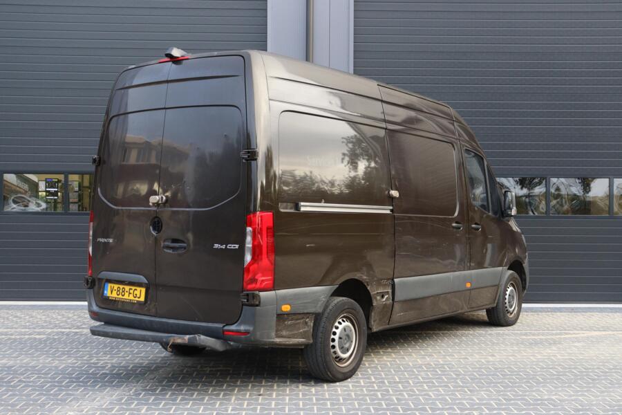 Mercedes-Benz Sprinter met kenteken V-88-FGJ – autofoto 3