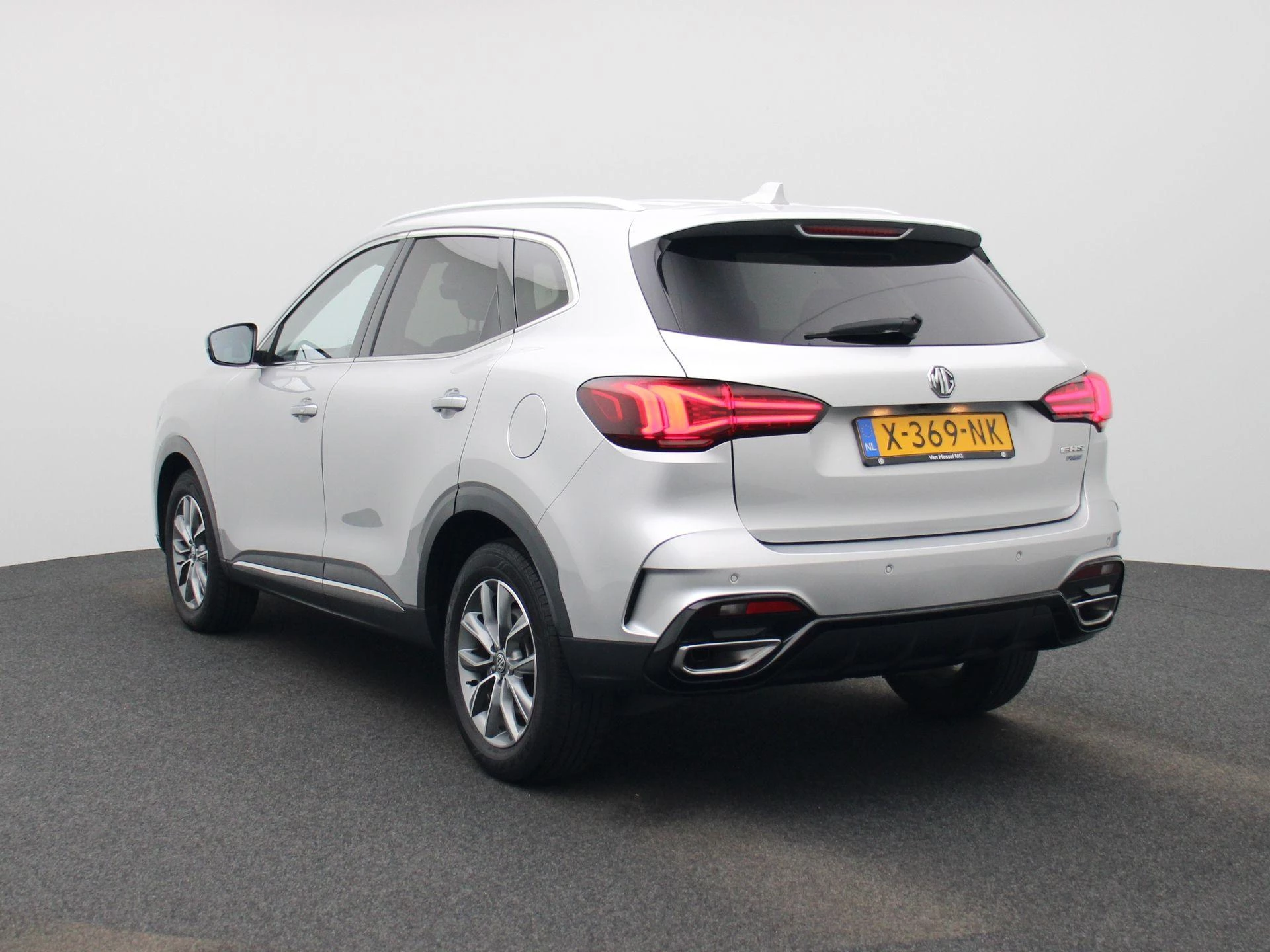 MG EHS met kenteken 18100 – autofoto 3