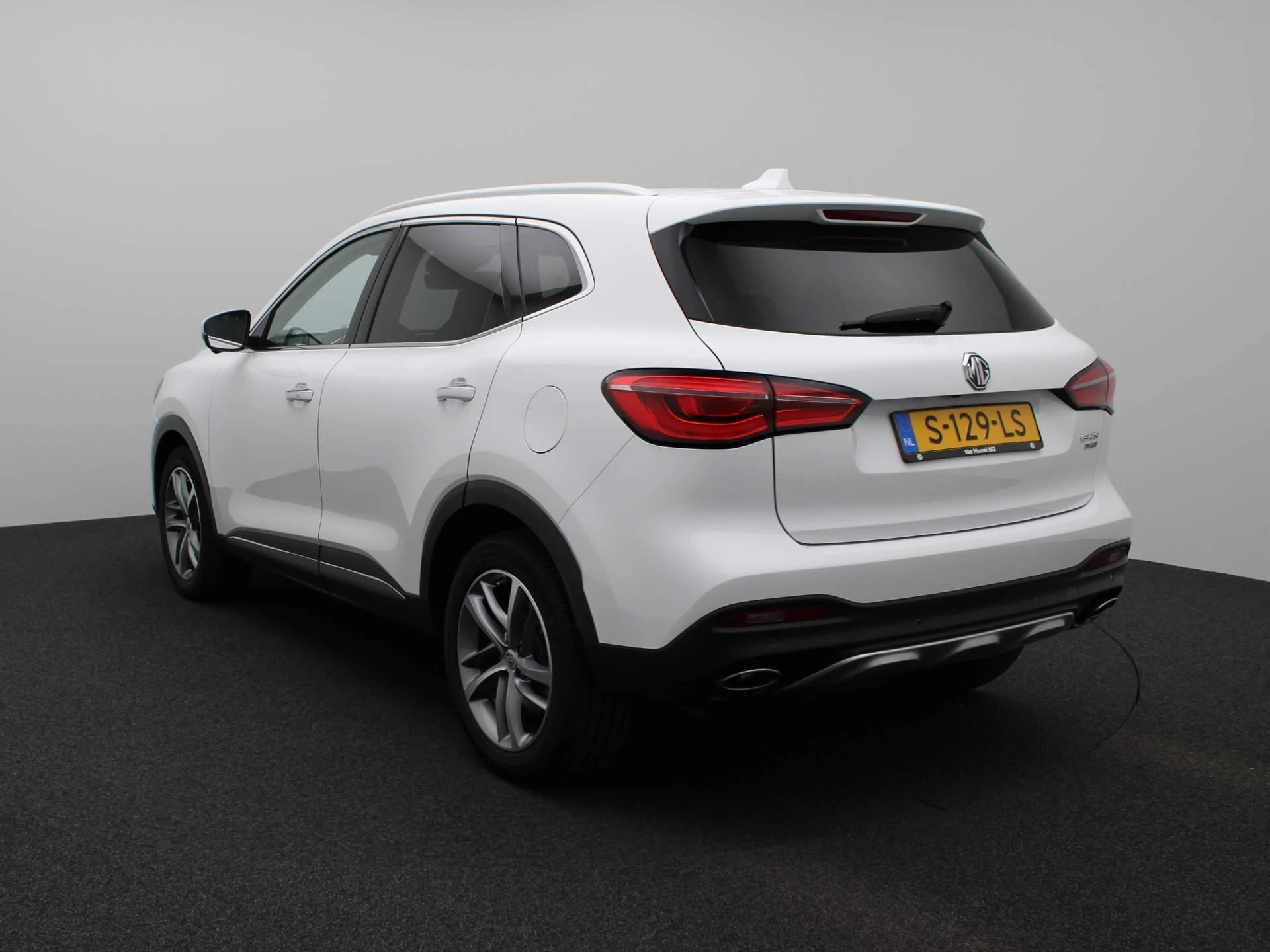 MG EHS met kenteken 18100 – autofoto 4