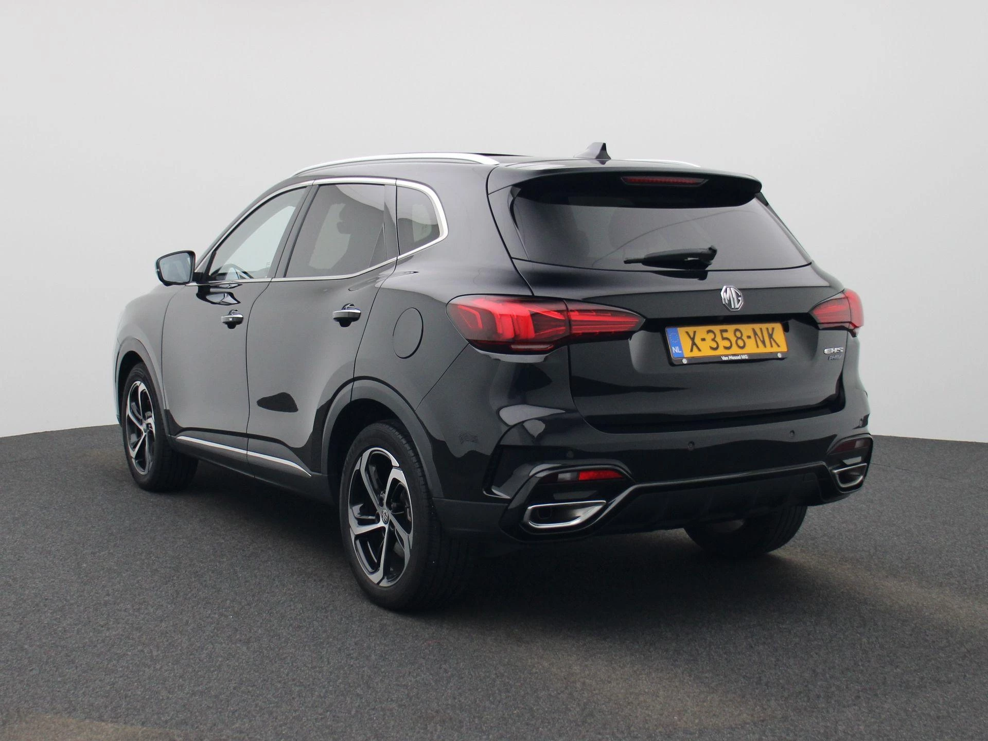 MG EHS met kenteken 18100 – autofoto 4