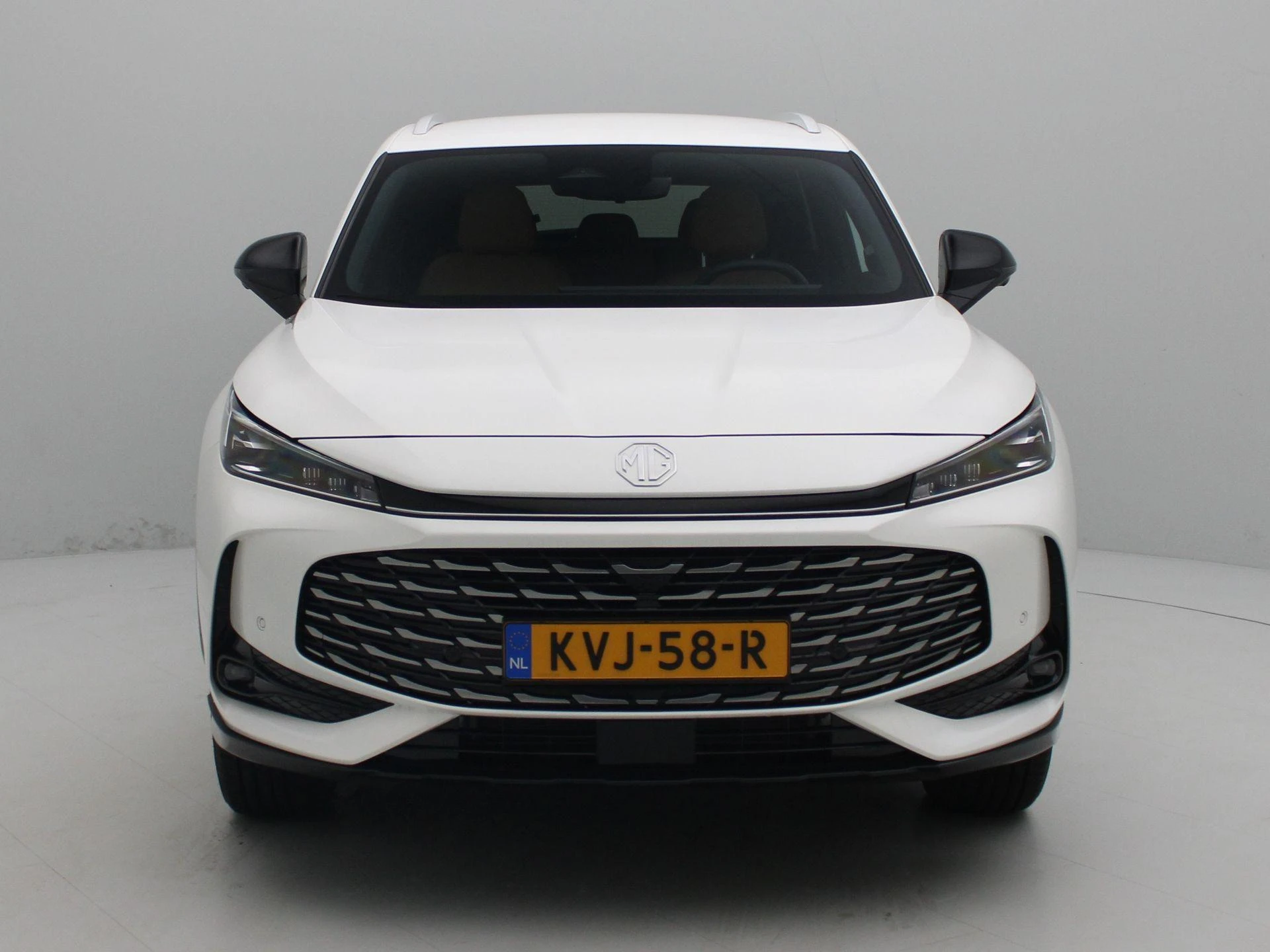 MG HS – autofoto 4