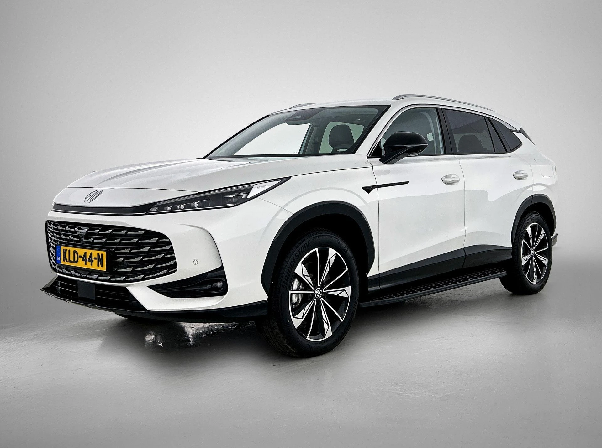 MG HS met kenteken KLD-44-N – autofoto 2