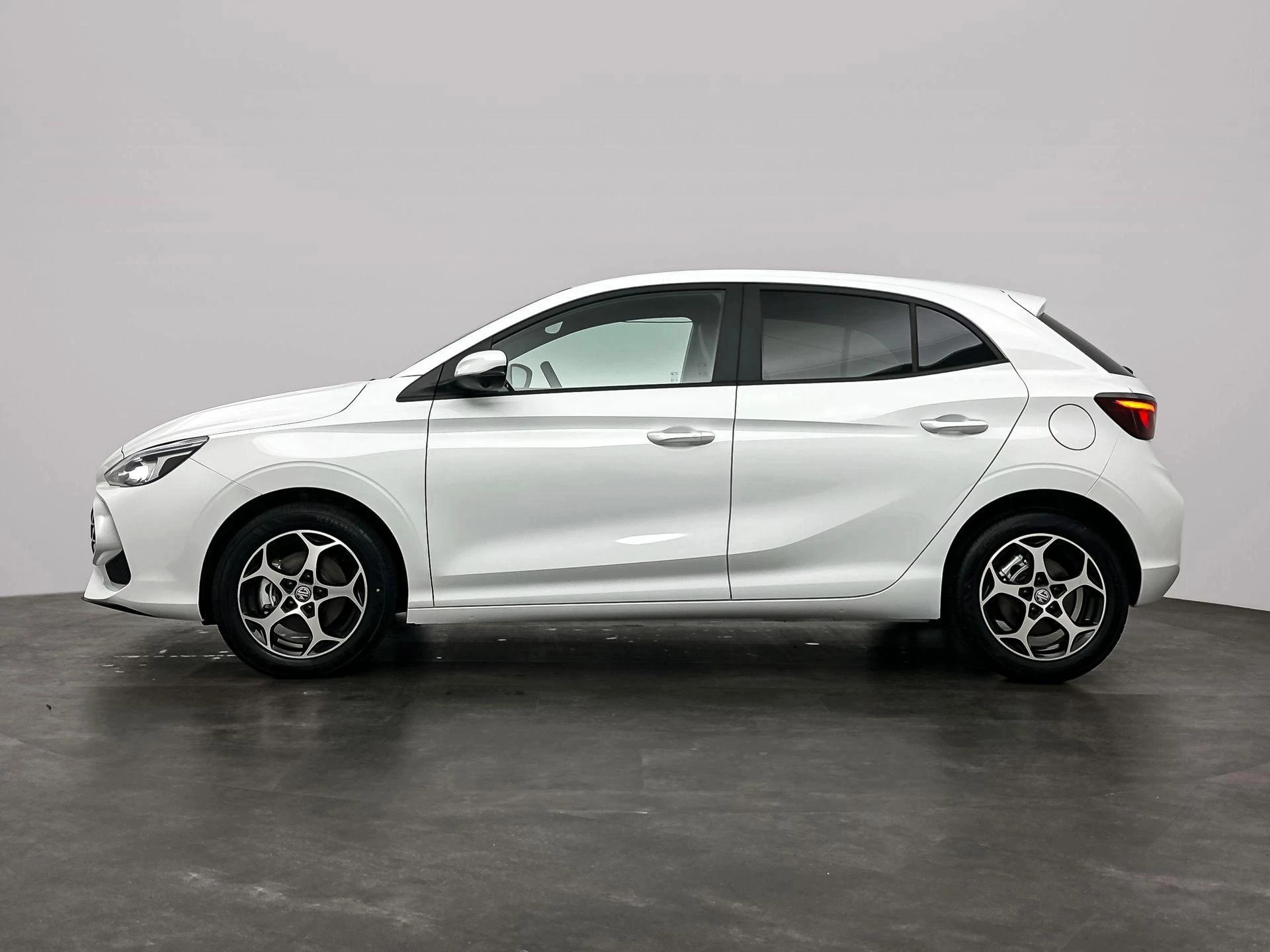 MG MG3 – autofoto 4